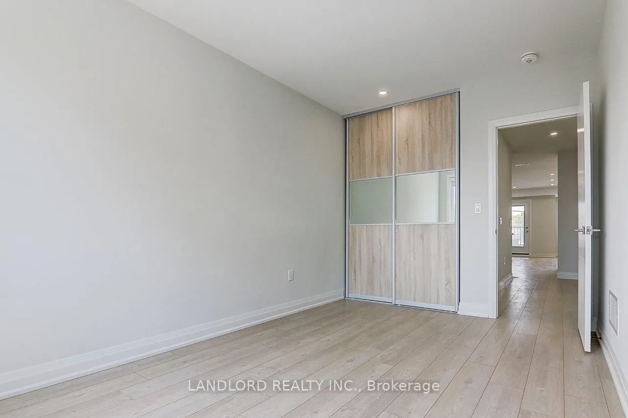 115 Livingstone Avenue #Upper