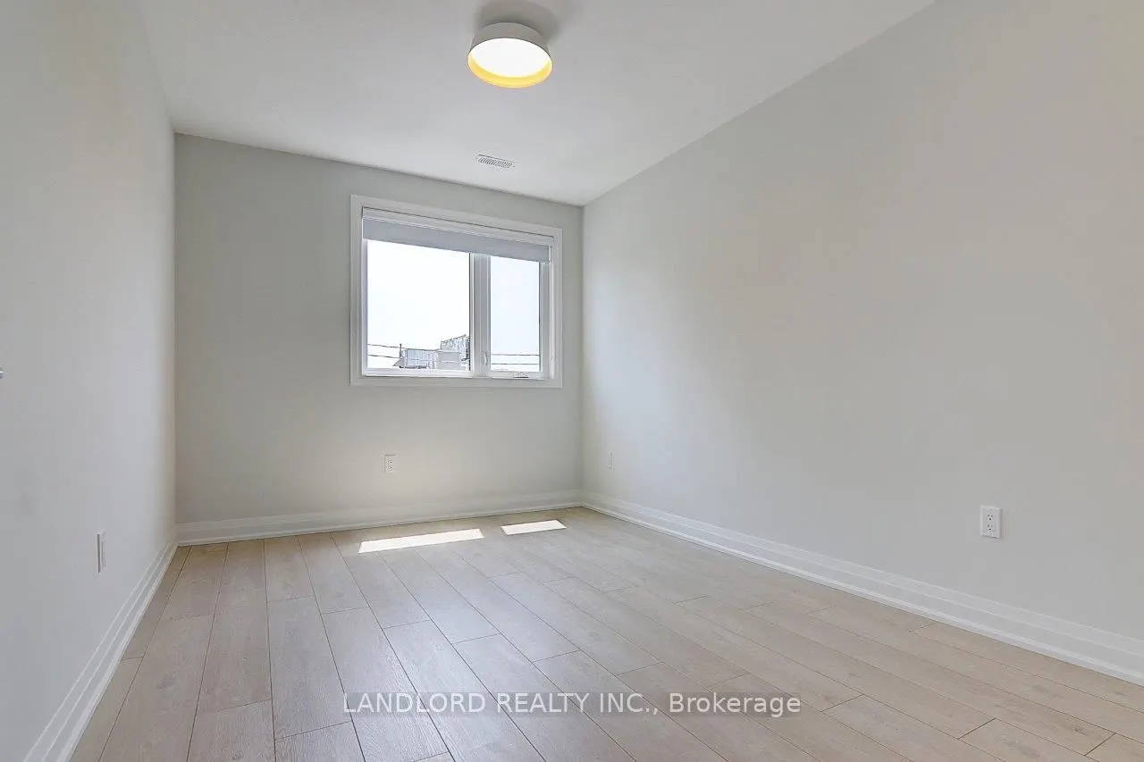 115 Livingstone Avenue #Upper