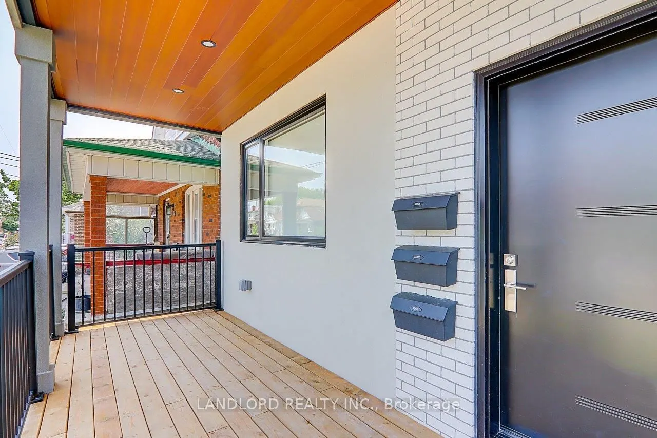 115 Livingstone Avenue #Upper