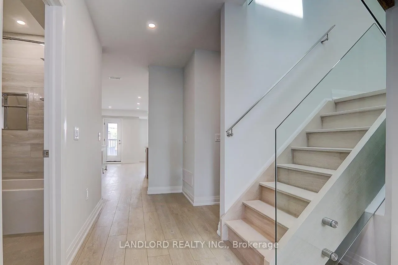 115 Livingstone Avenue #Upper