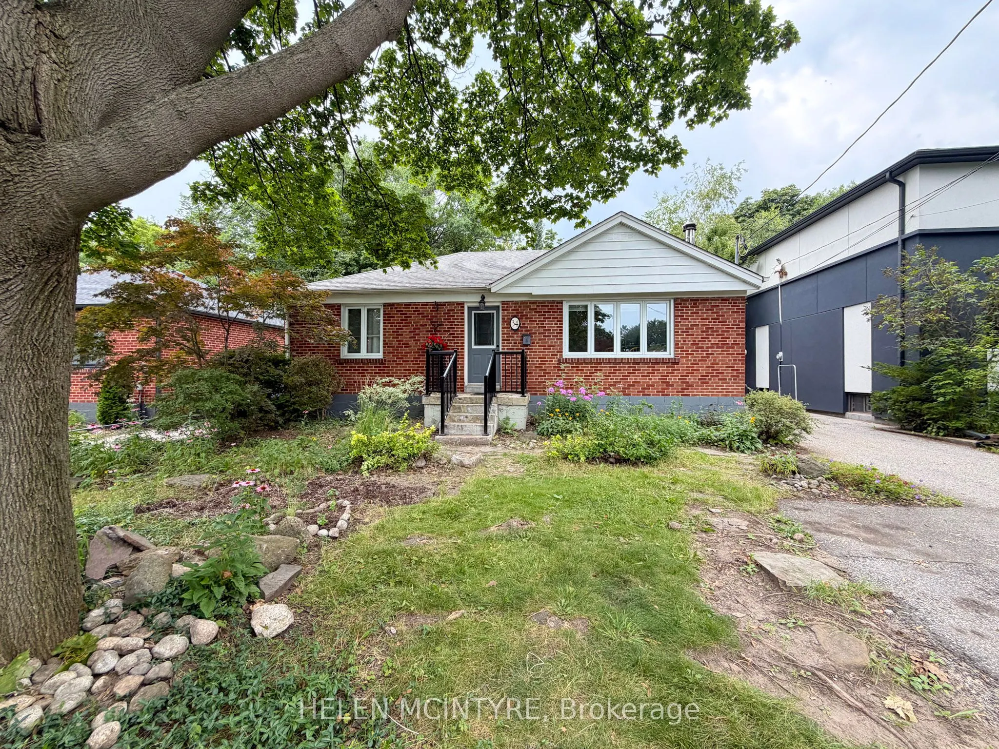 34 Dunning Crescent
