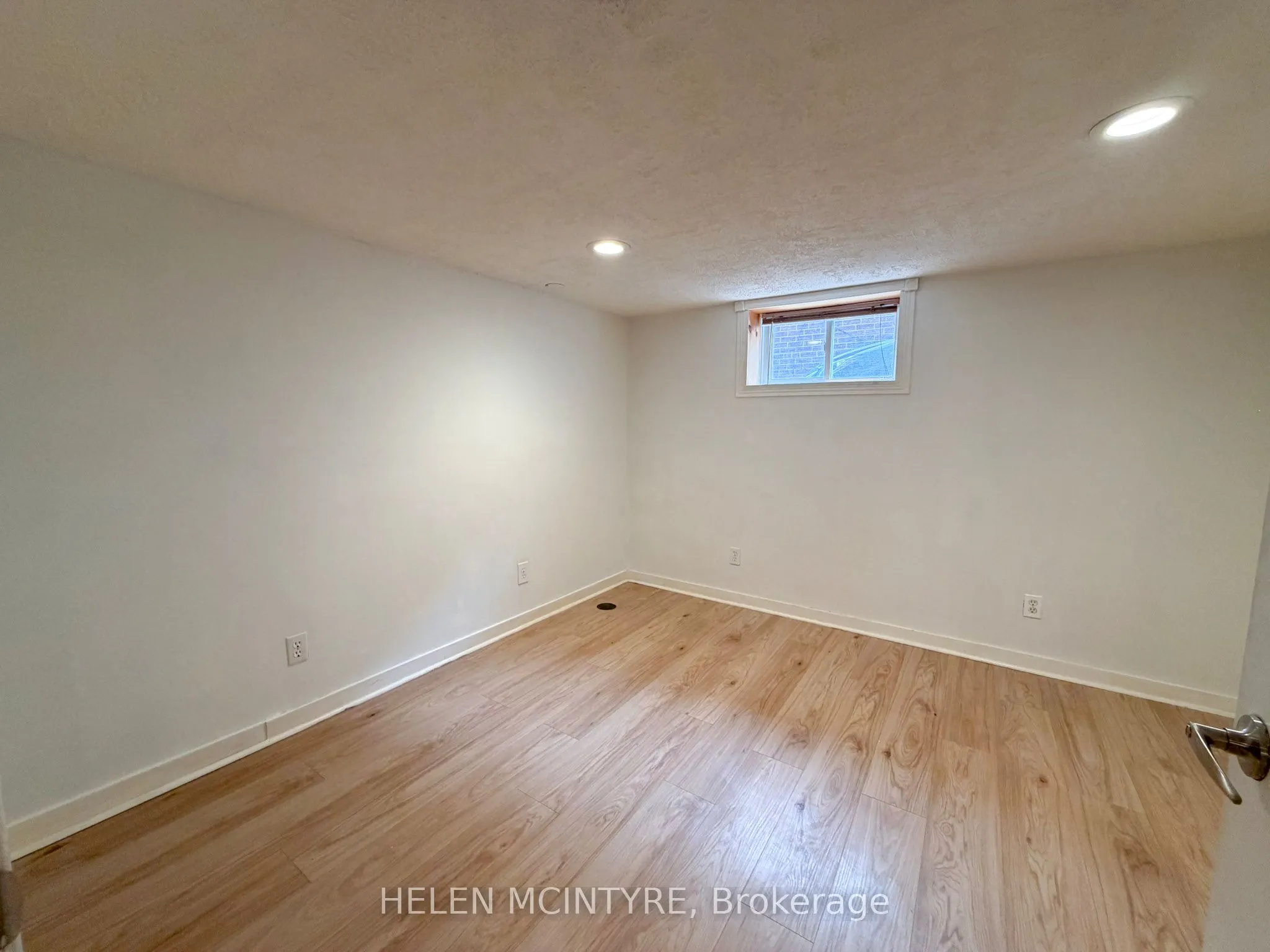 34 Dunning Crescent