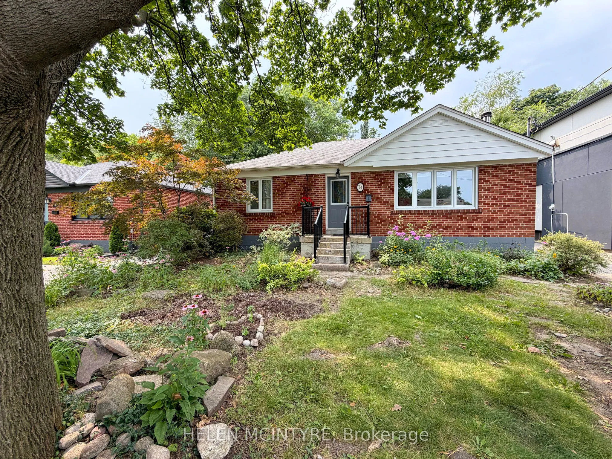 34 Dunning Crescent