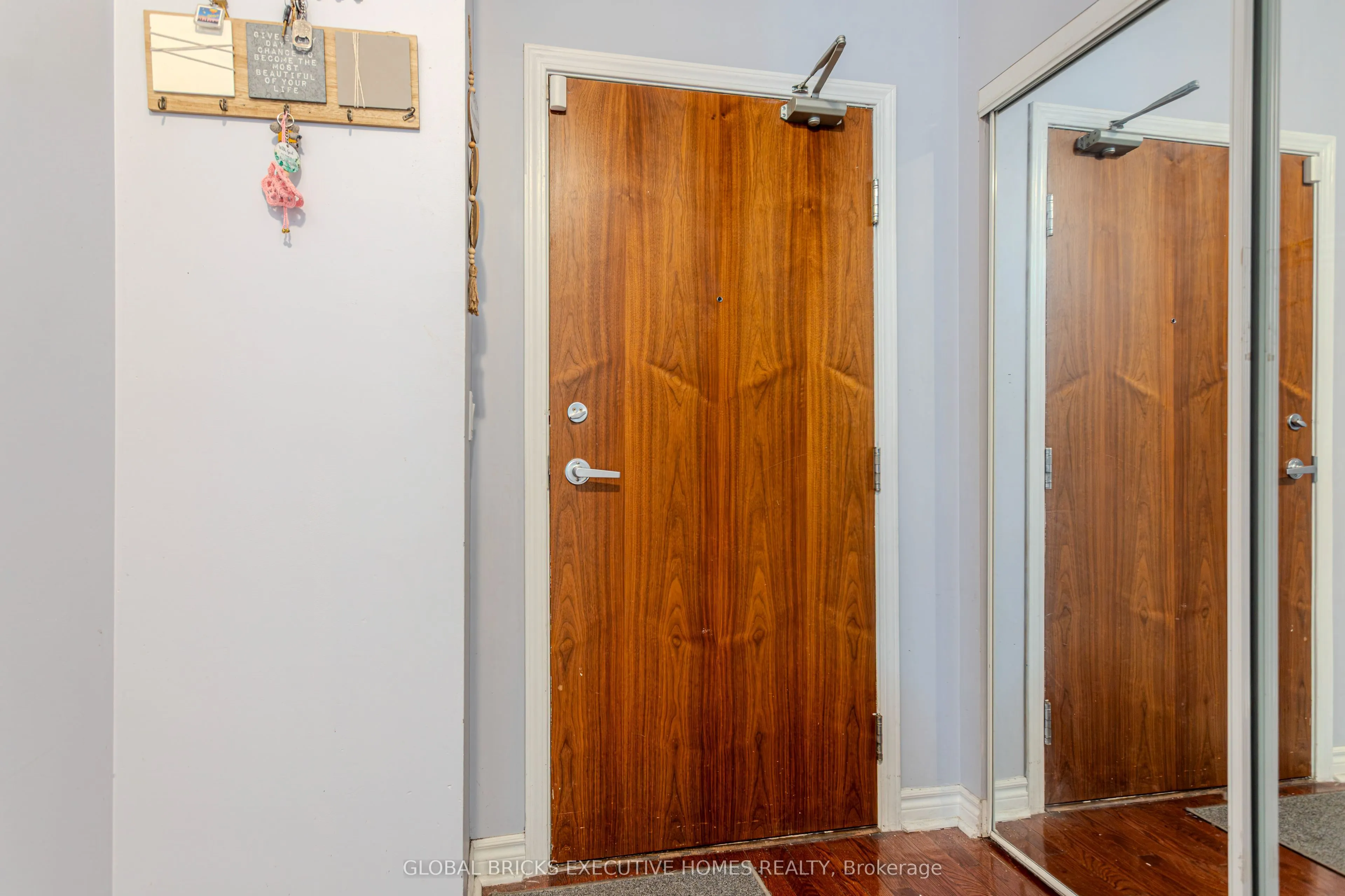 33 Elm Drive W ##202