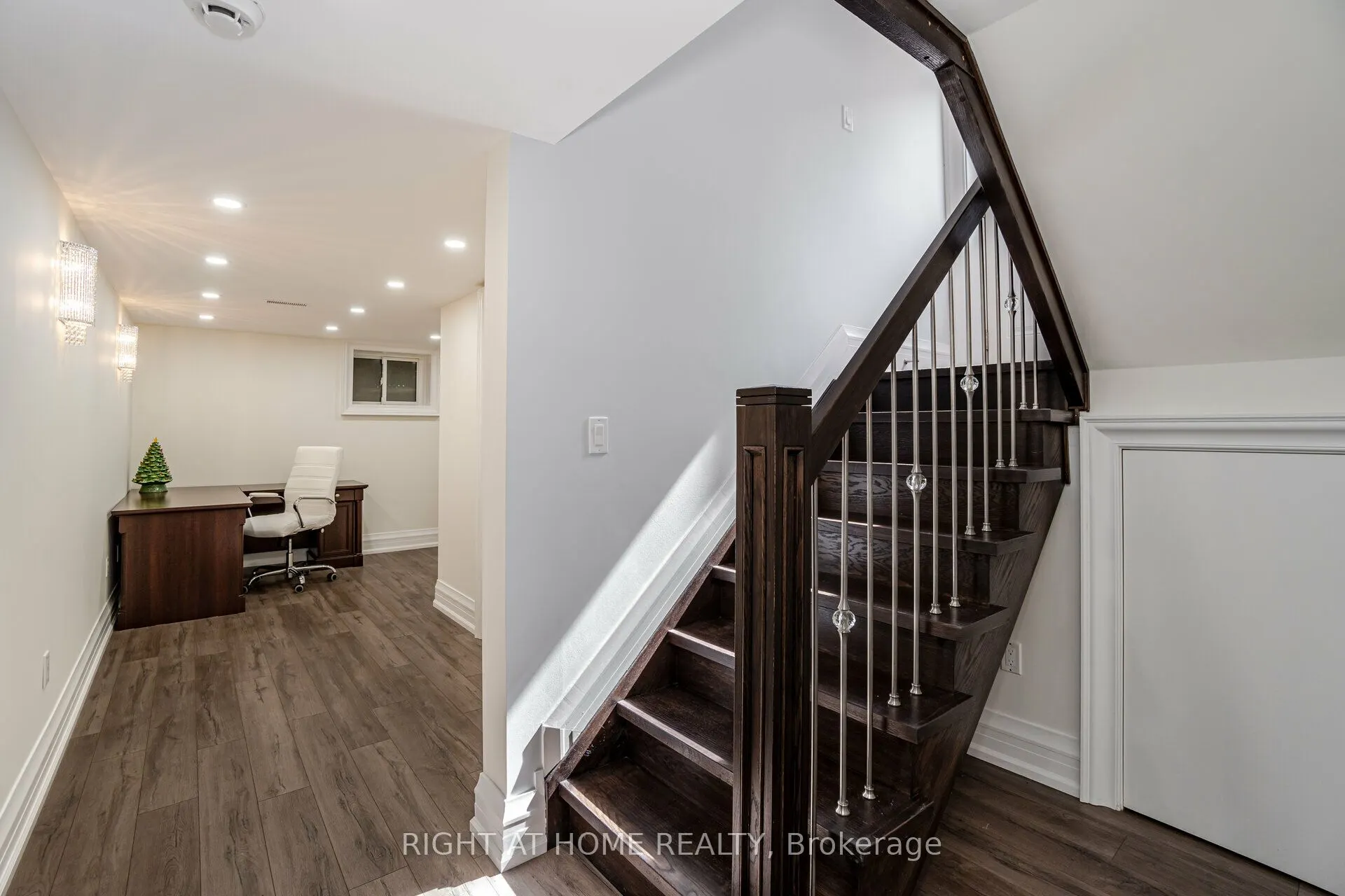 35 Burnelm Drive