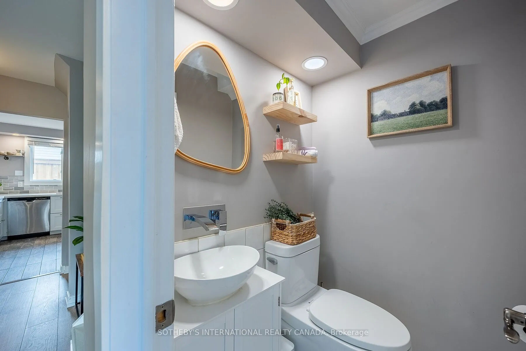 5475 Lakeshore Road #113