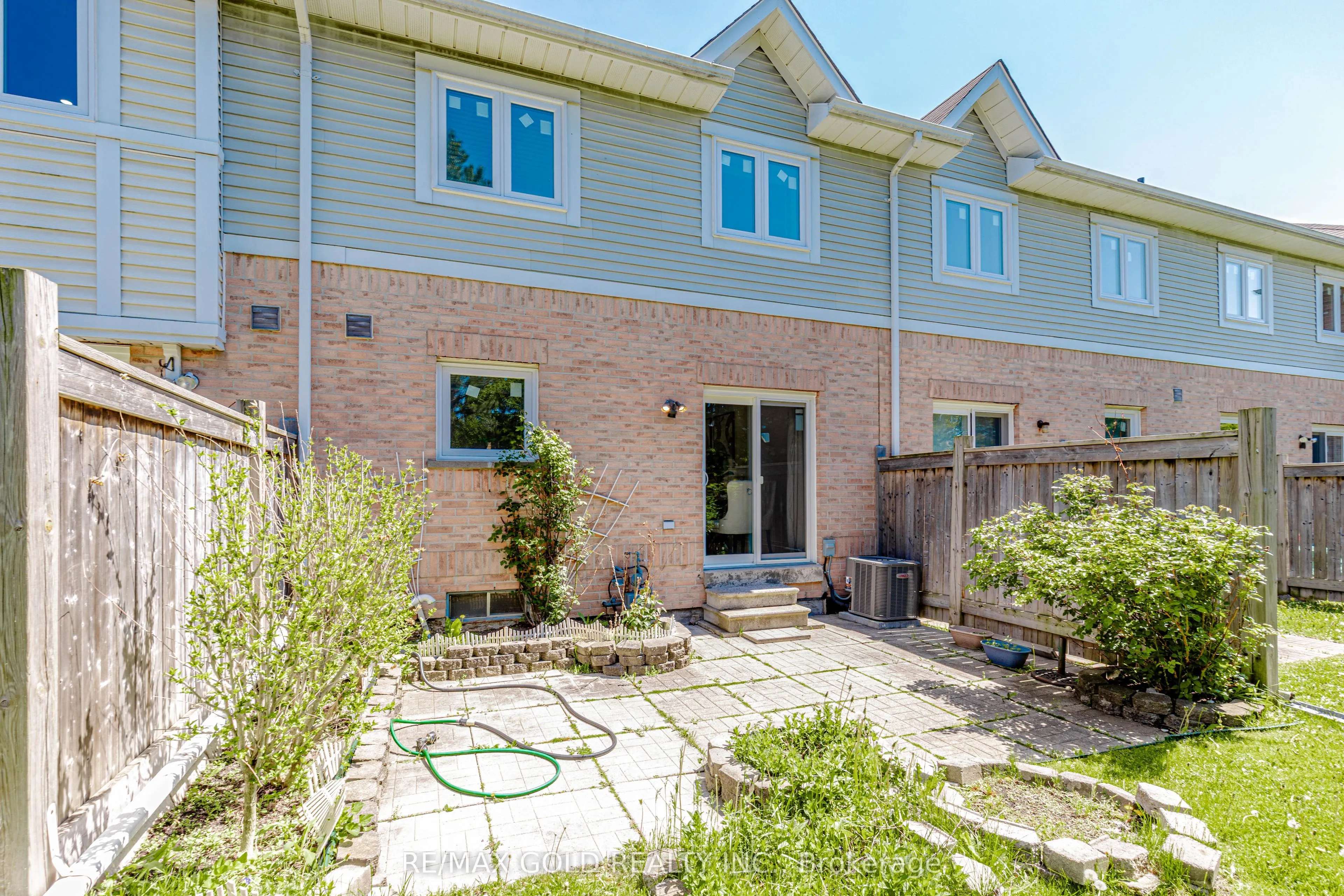 52 Wickstead Court #26