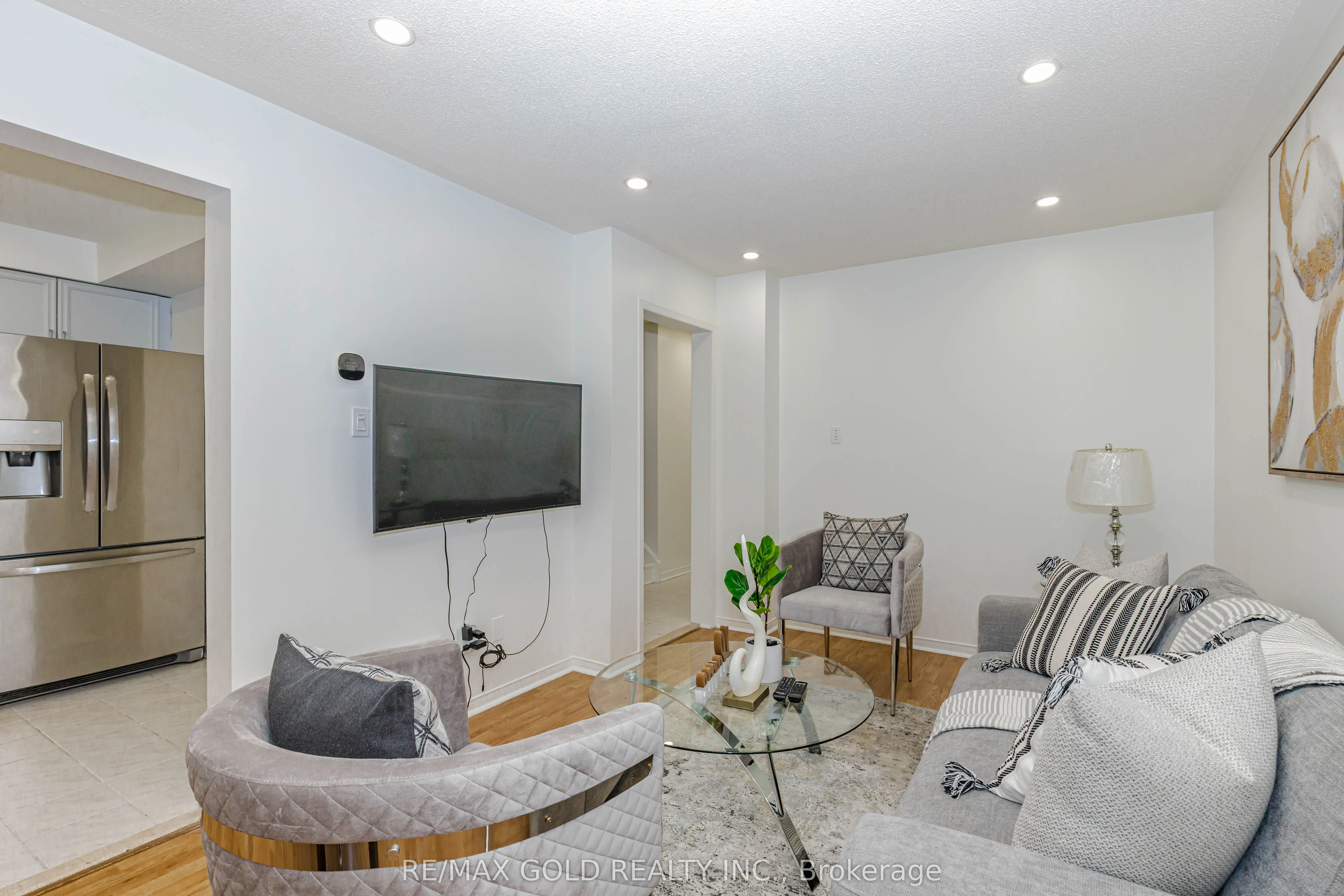 52 Wickstead Court #26