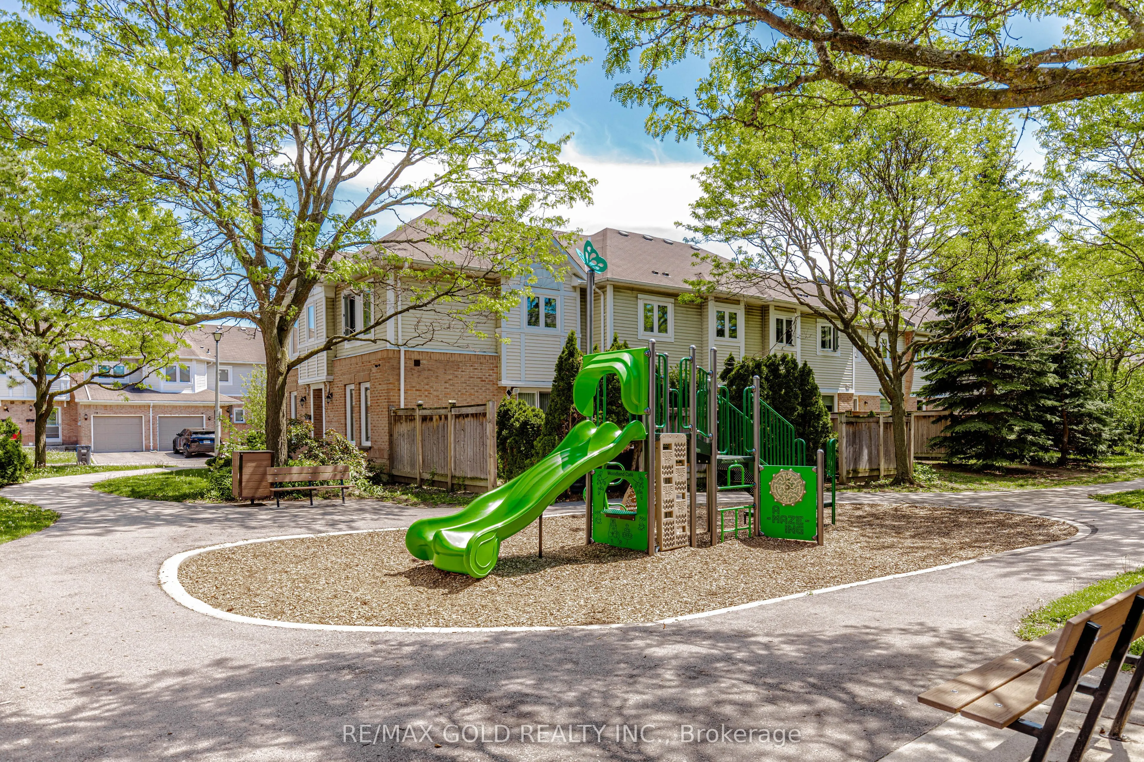 52 Wickstead Court #26