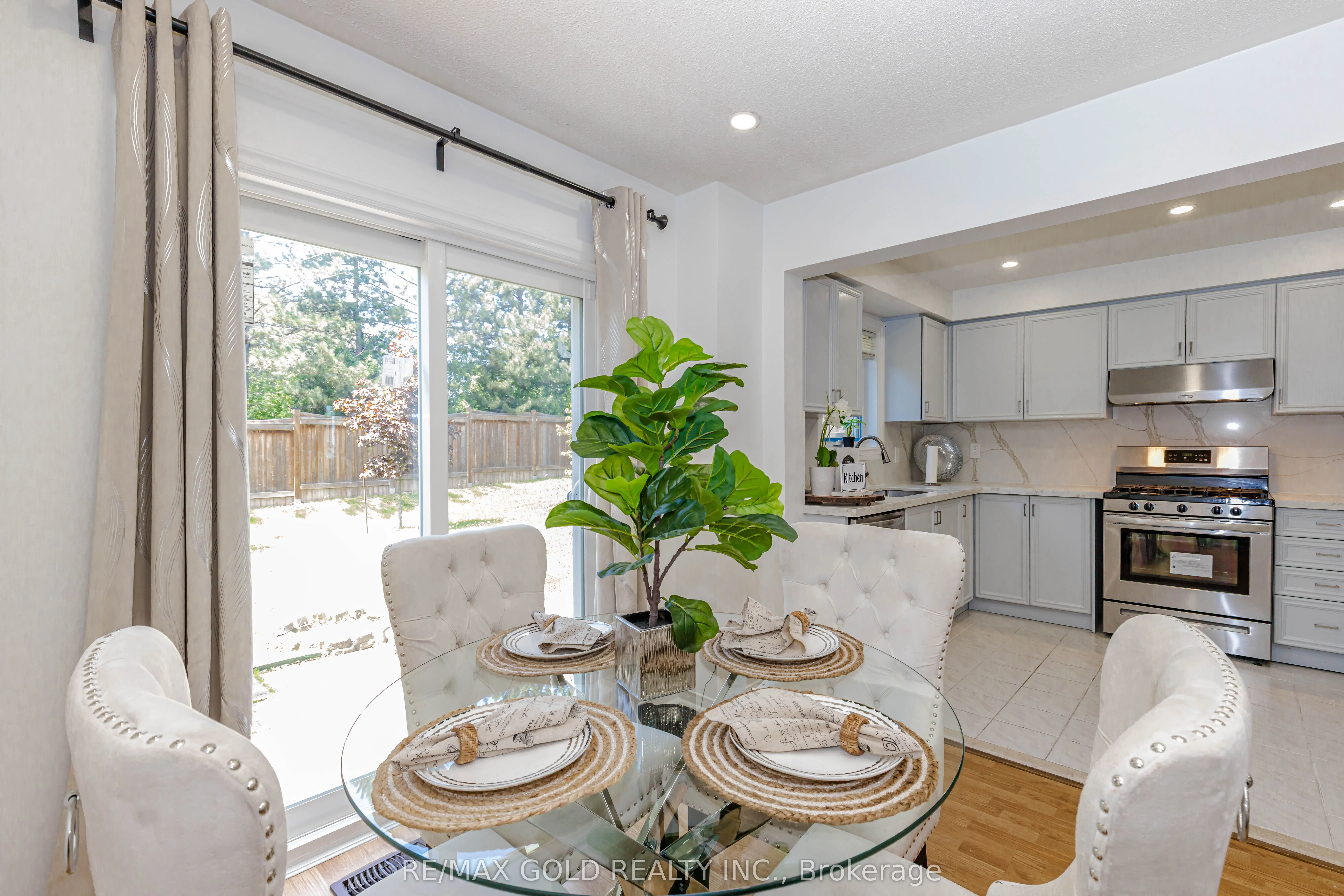 52 Wickstead Court #26