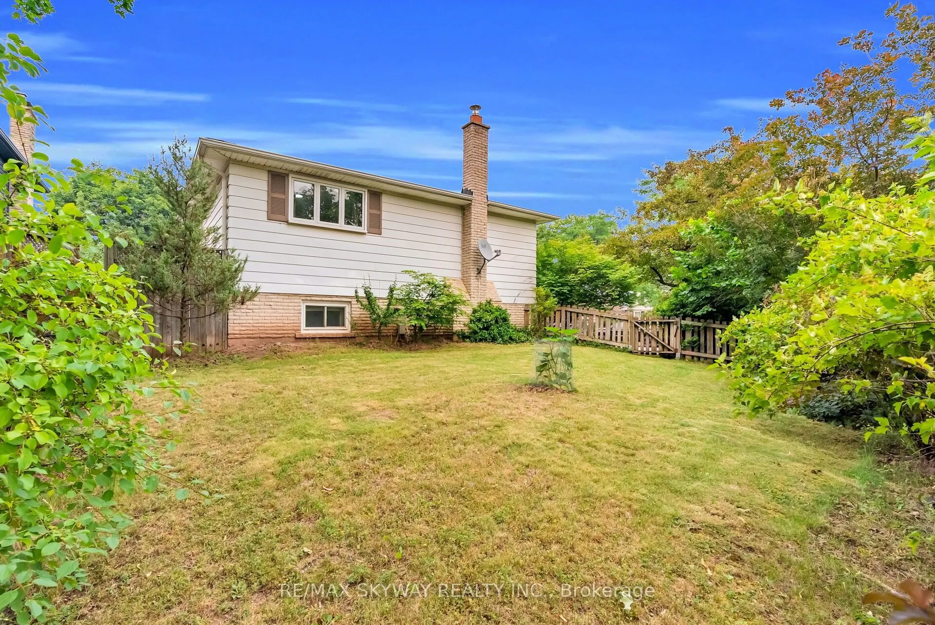 2673 Thorn Lodge Drive