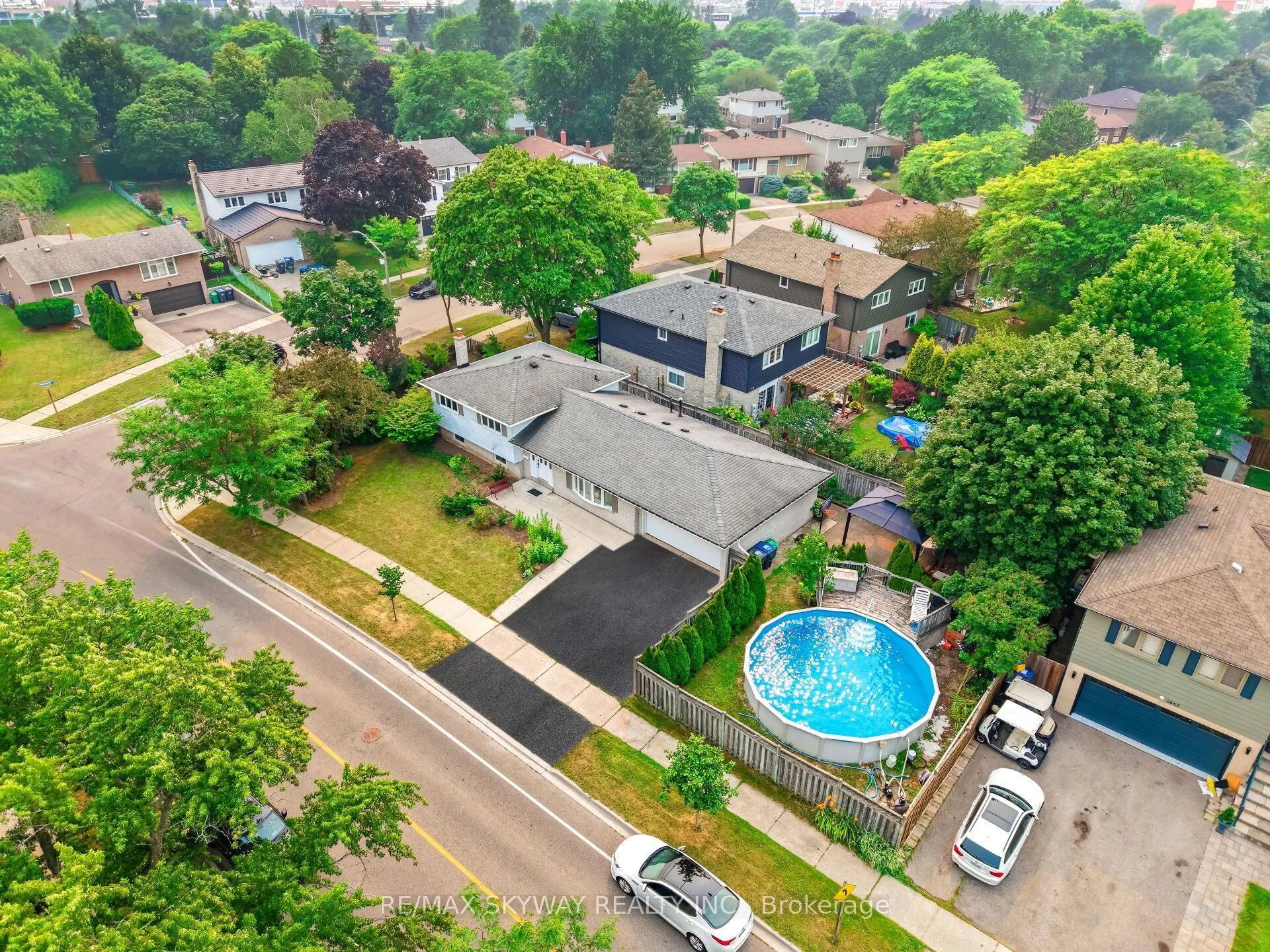 2673 Thorn Lodge Drive