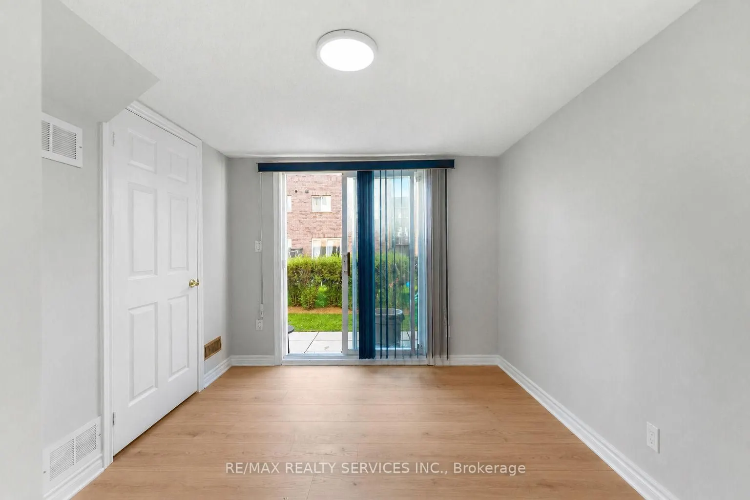 80 Acorn Place #69