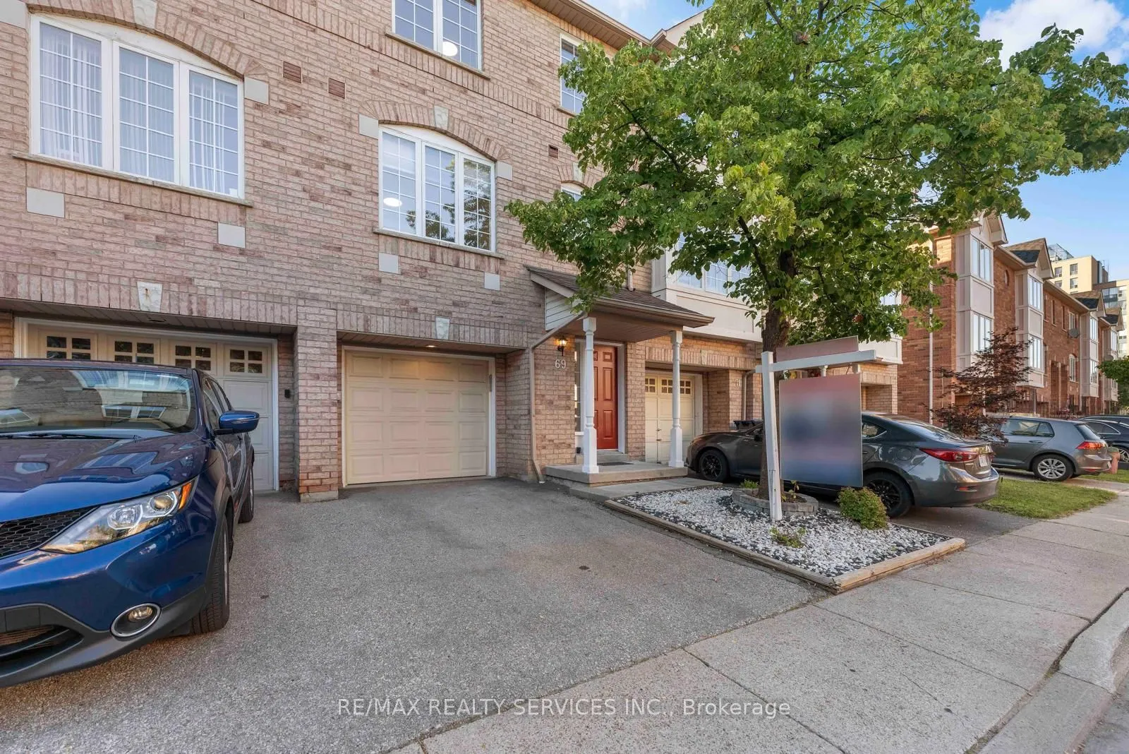 80 Acorn Place #69