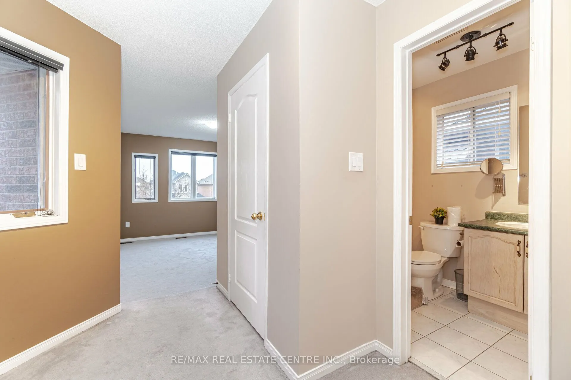 3727 Althorpe Circle
