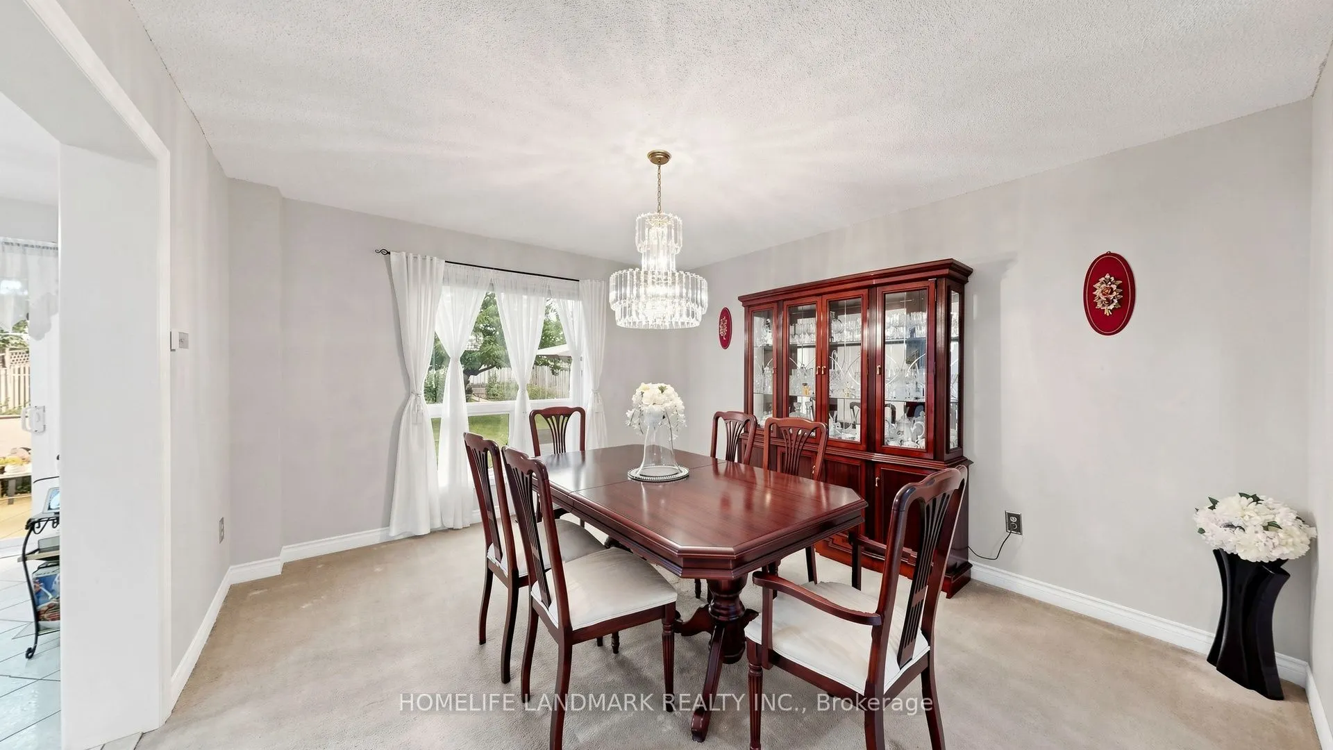 2590 Ambercroft Trail