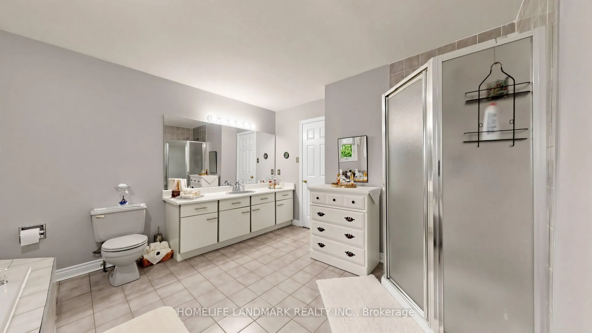 2590 Ambercroft Trail