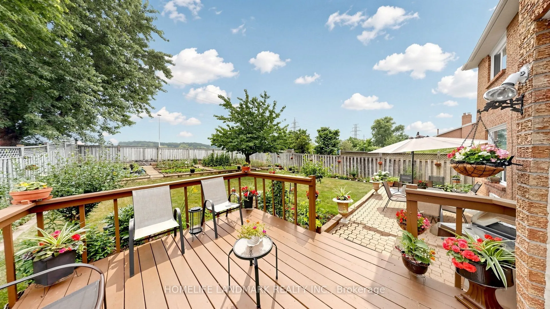 2590 Ambercroft Trail