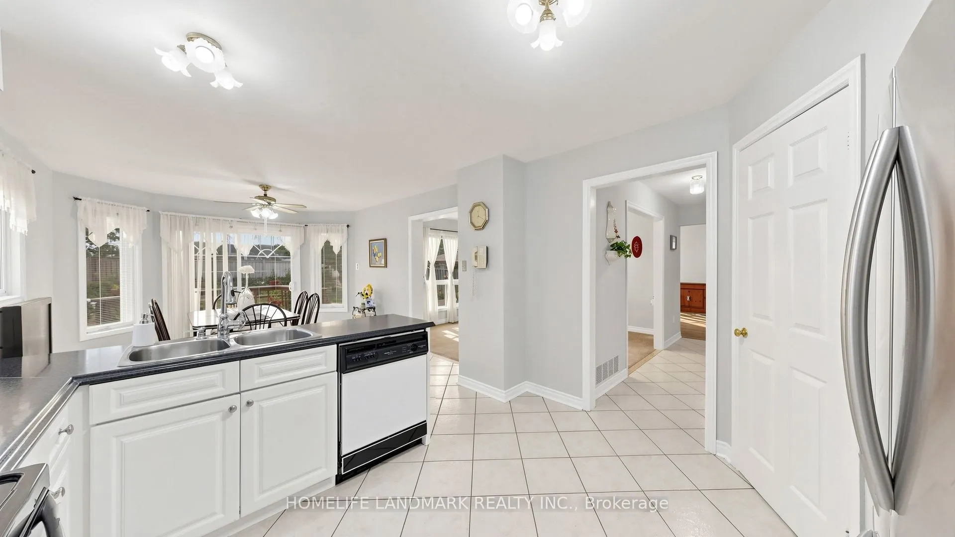 2590 Ambercroft Trail