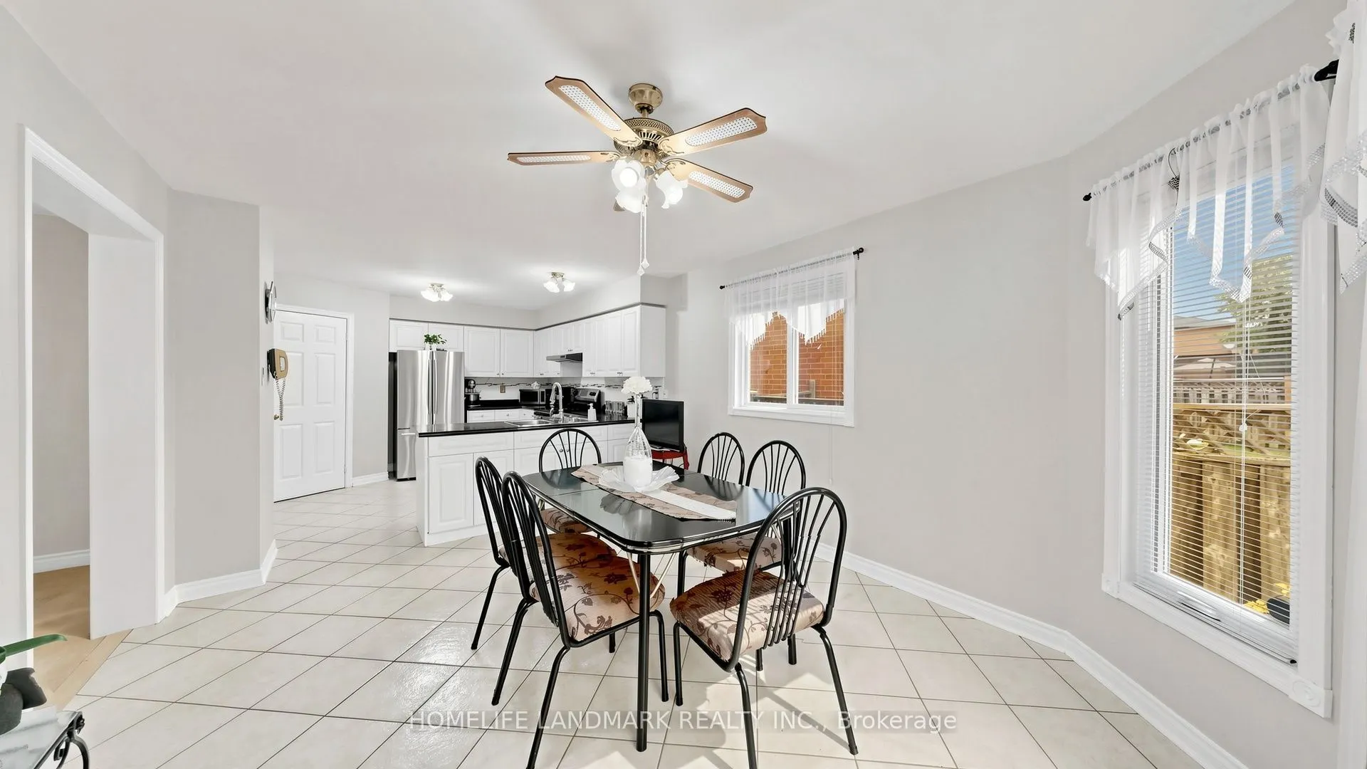 2590 Ambercroft Trail