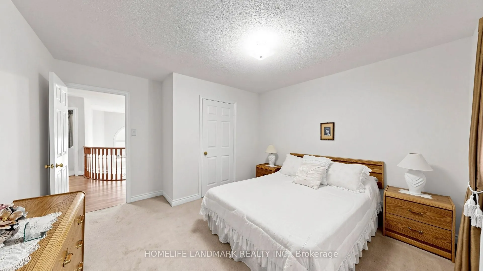 2590 Ambercroft Trail