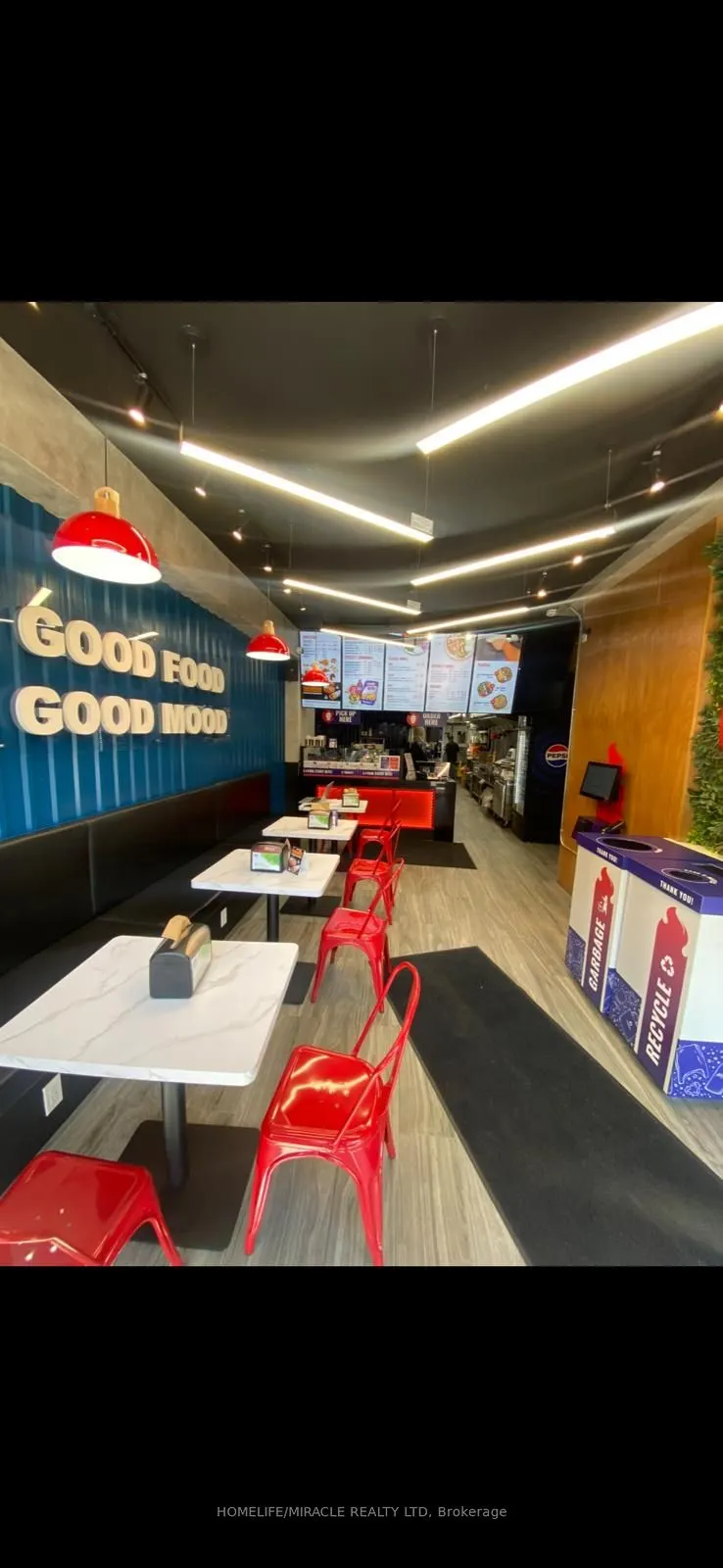 1660 Queen Street W