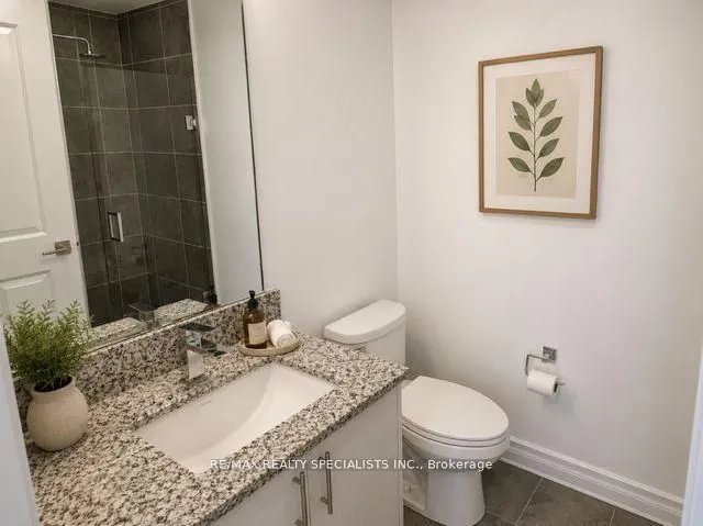 36 ELM Drive W #3605