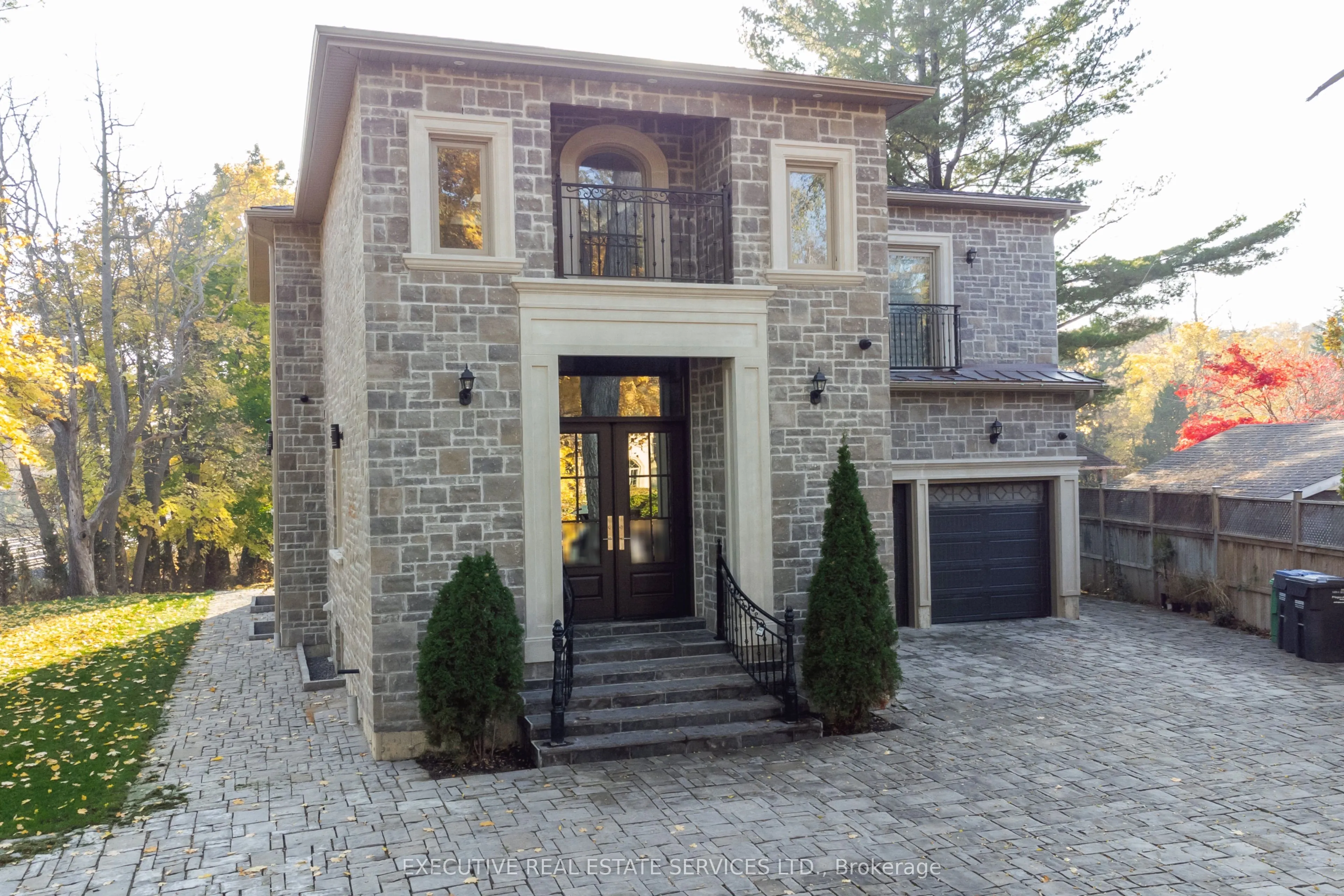 1138 Garden Road