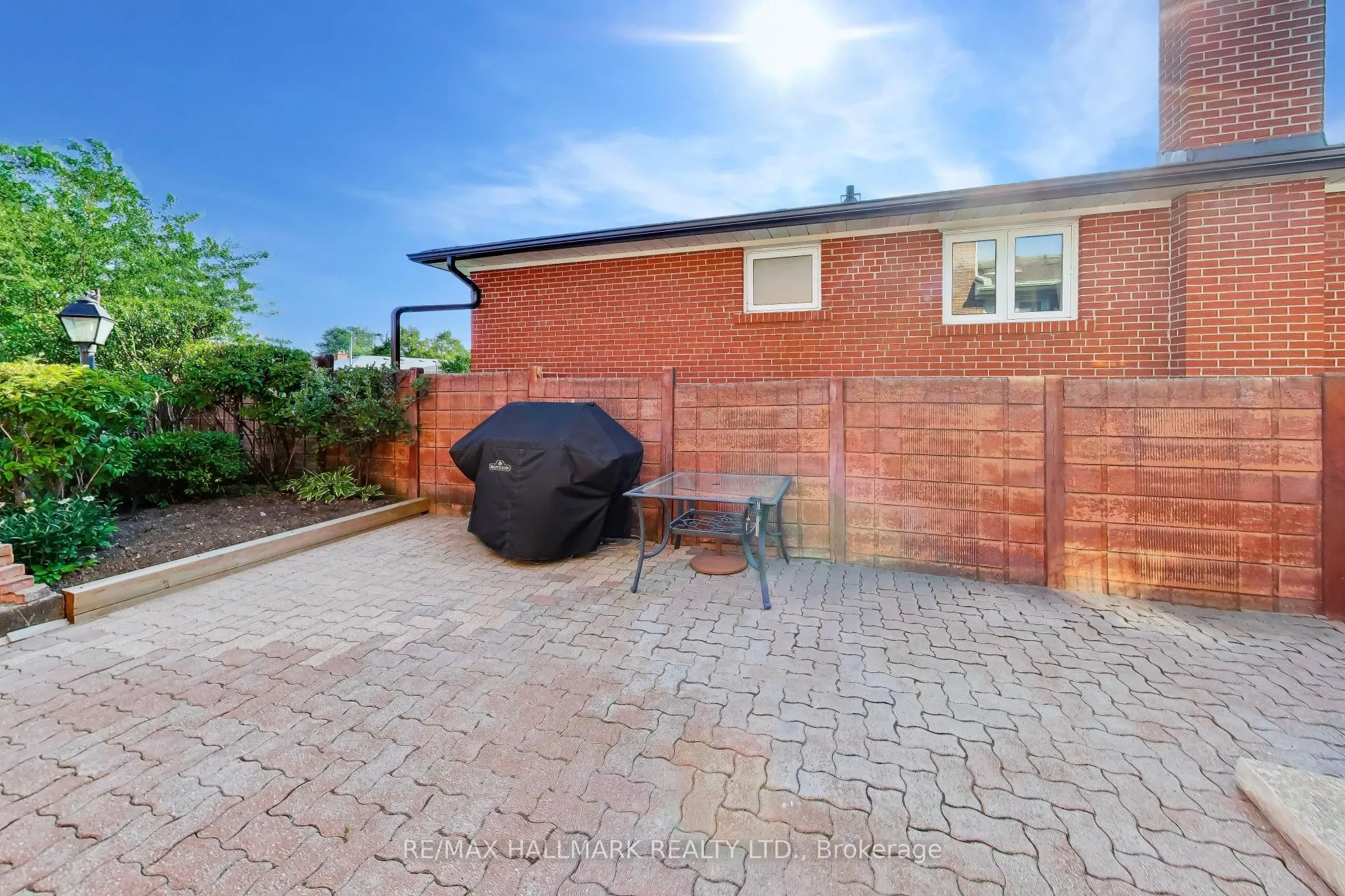 5 Byworth Boulevard