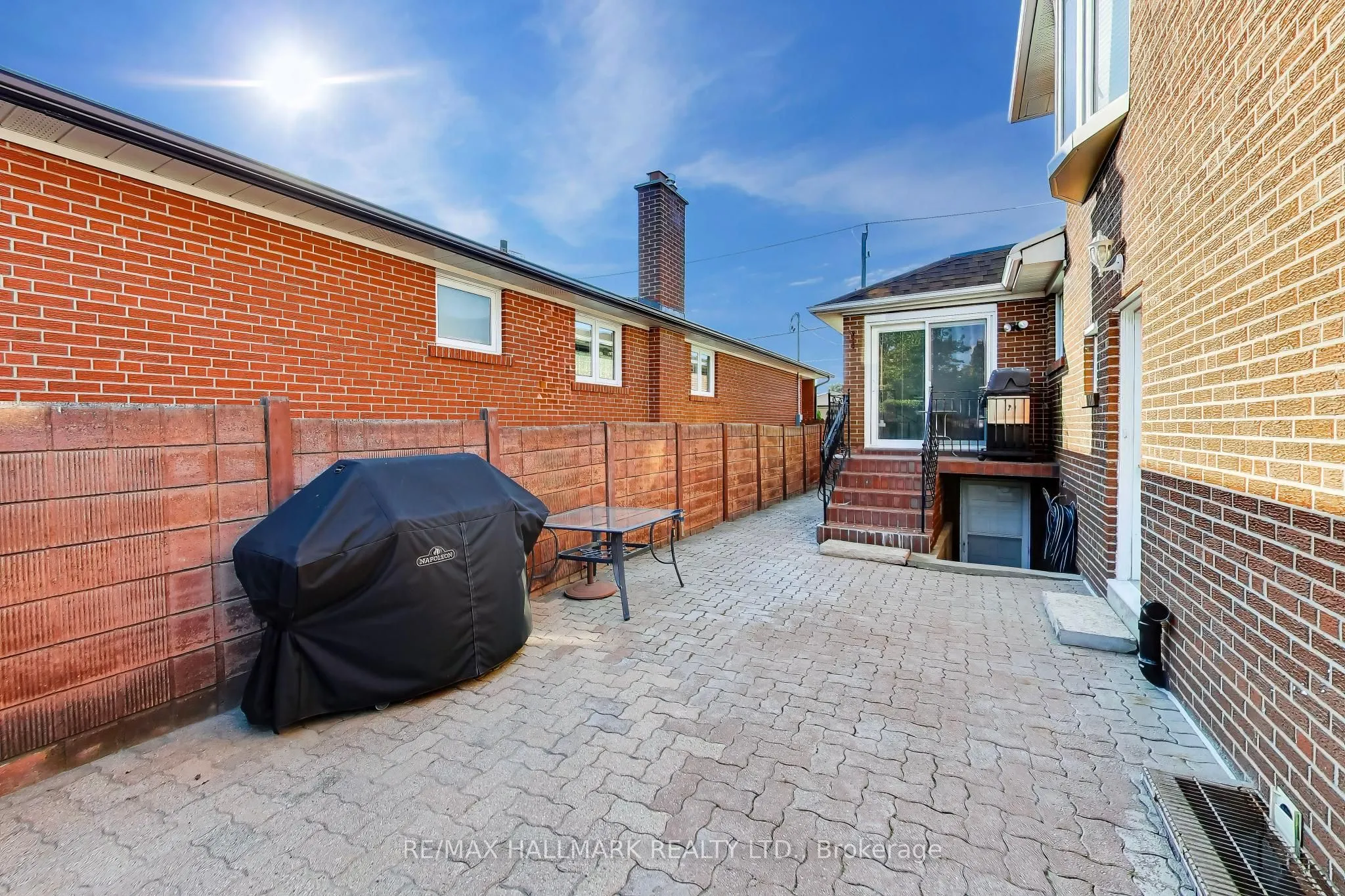 5 Byworth Boulevard