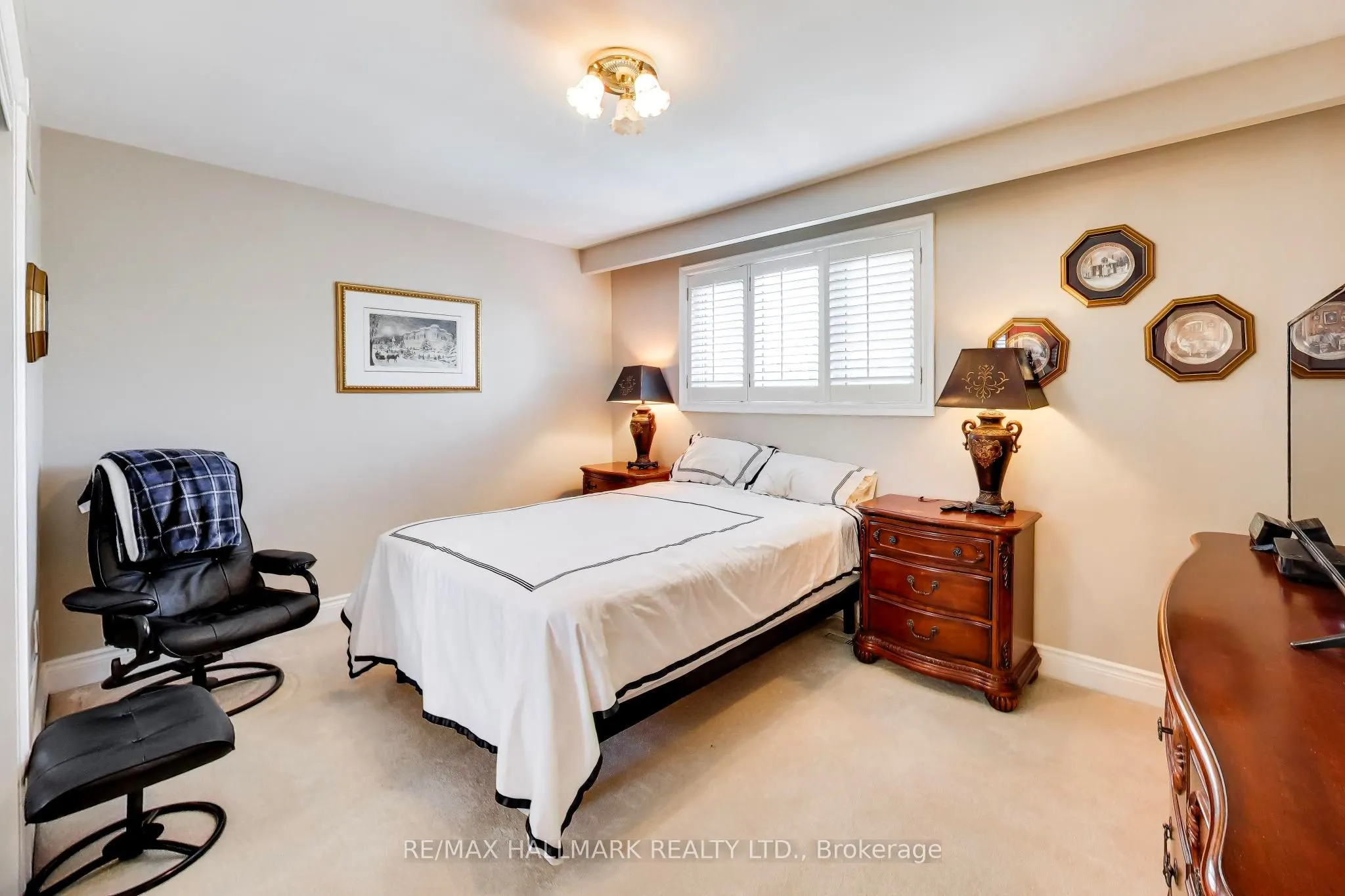 5 Byworth Boulevard