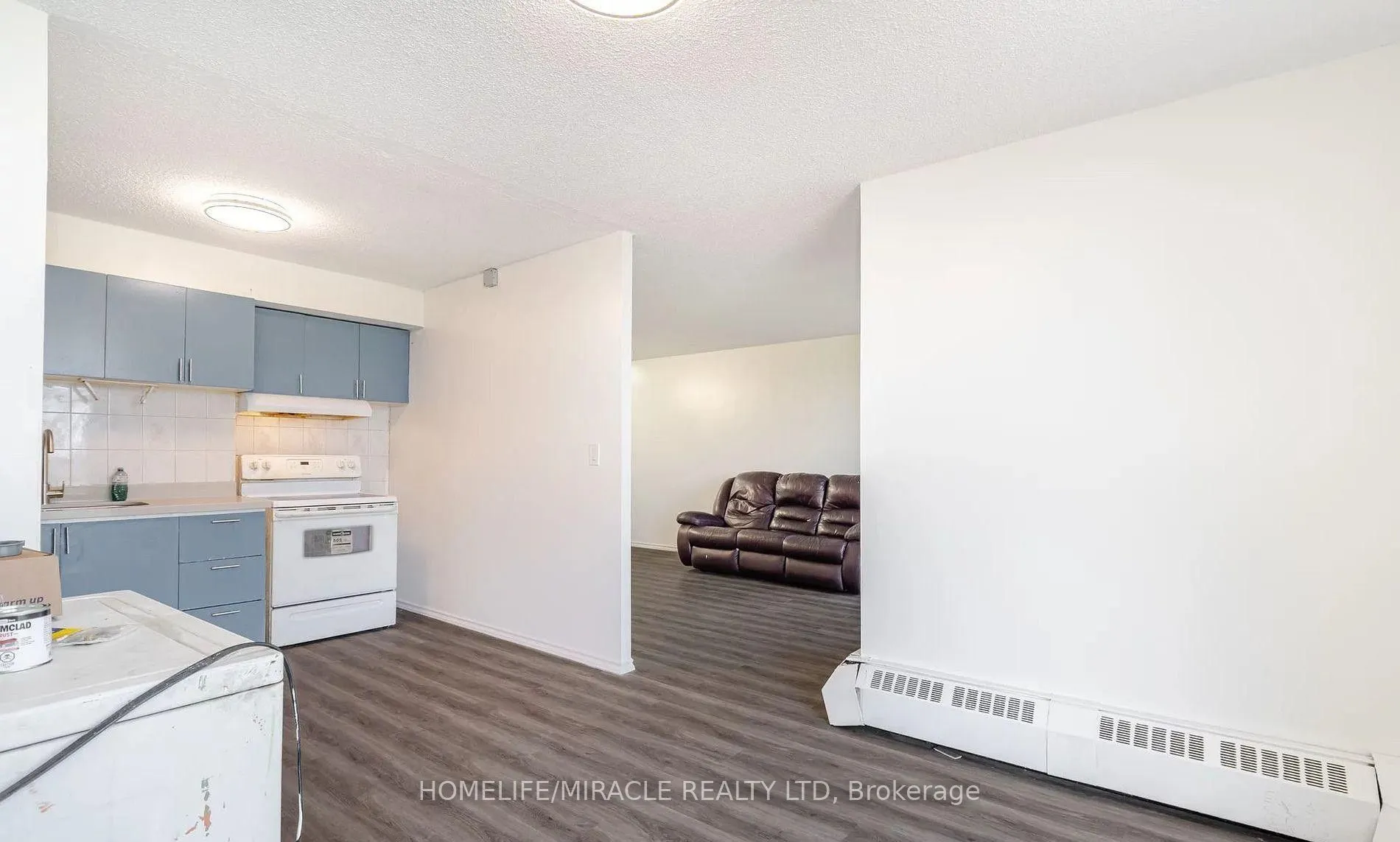 4673 Jane Street #517