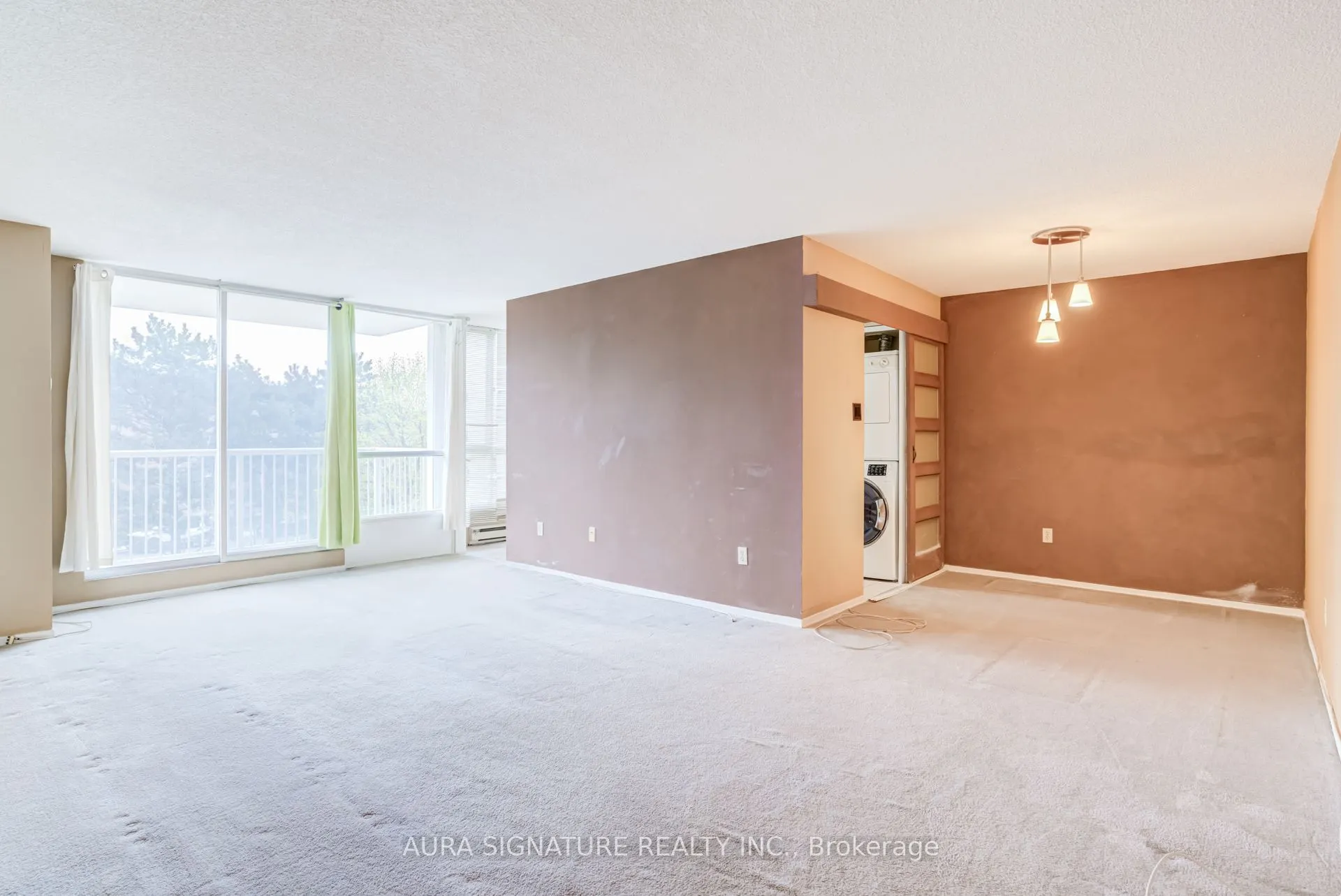 3077 Weston Road #401