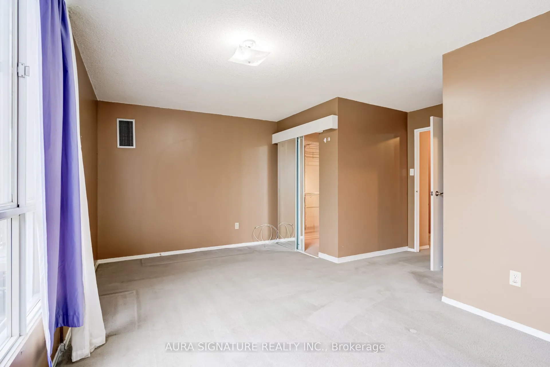 3077 Weston Road #401