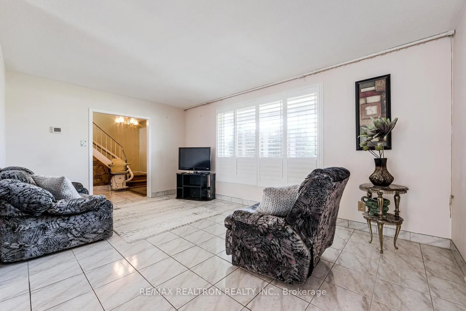 115 Hullmar Drive