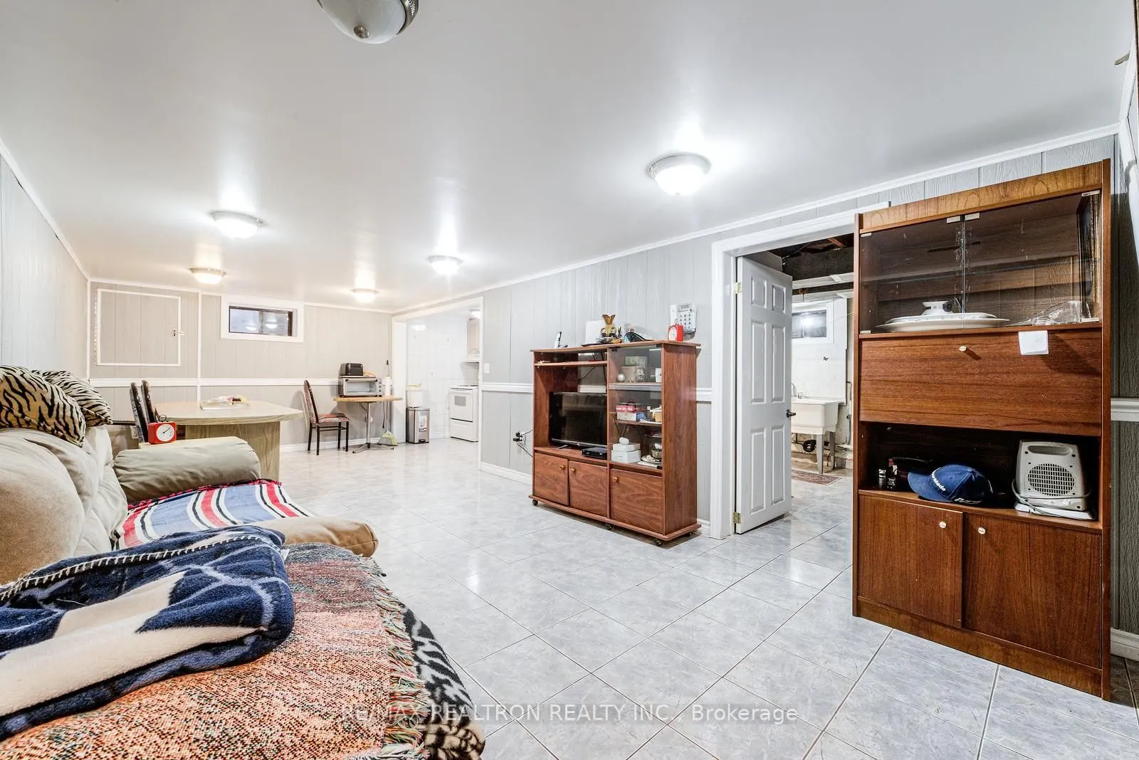 115 Hullmar Drive