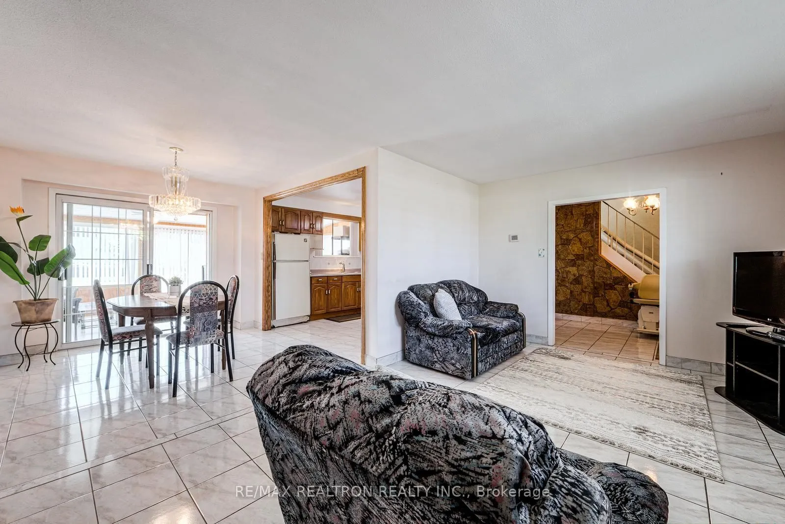 115 Hullmar Drive