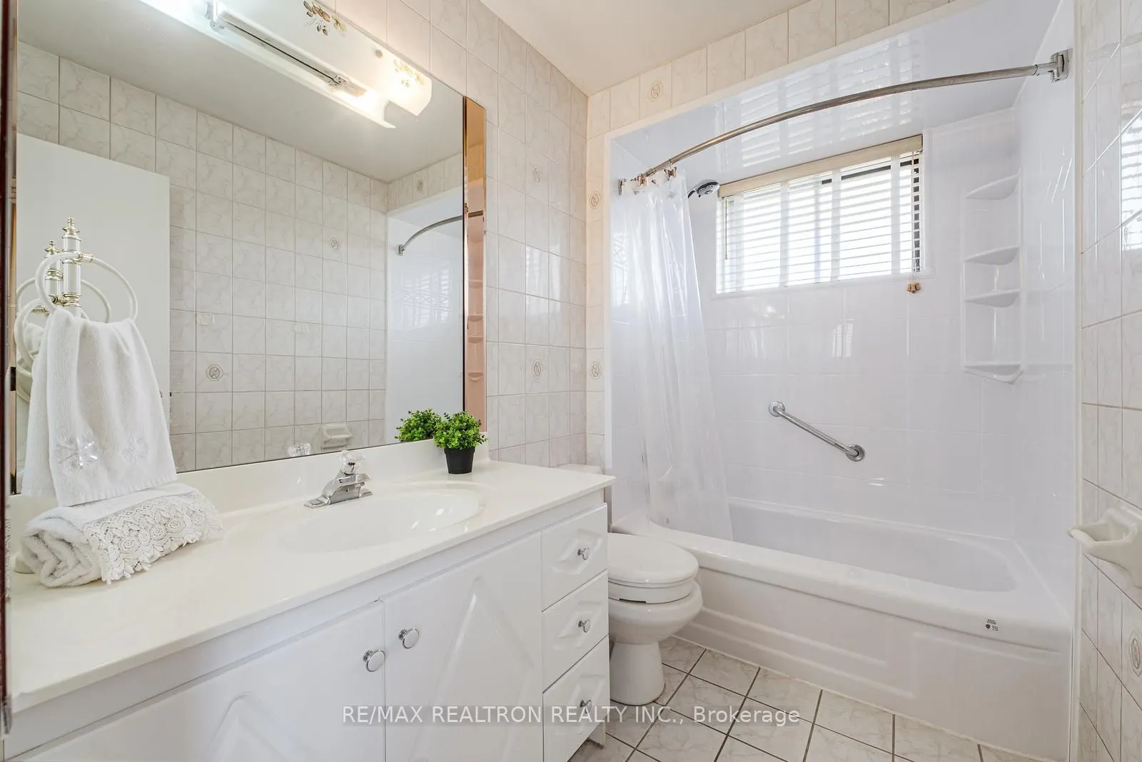 115 Hullmar Drive