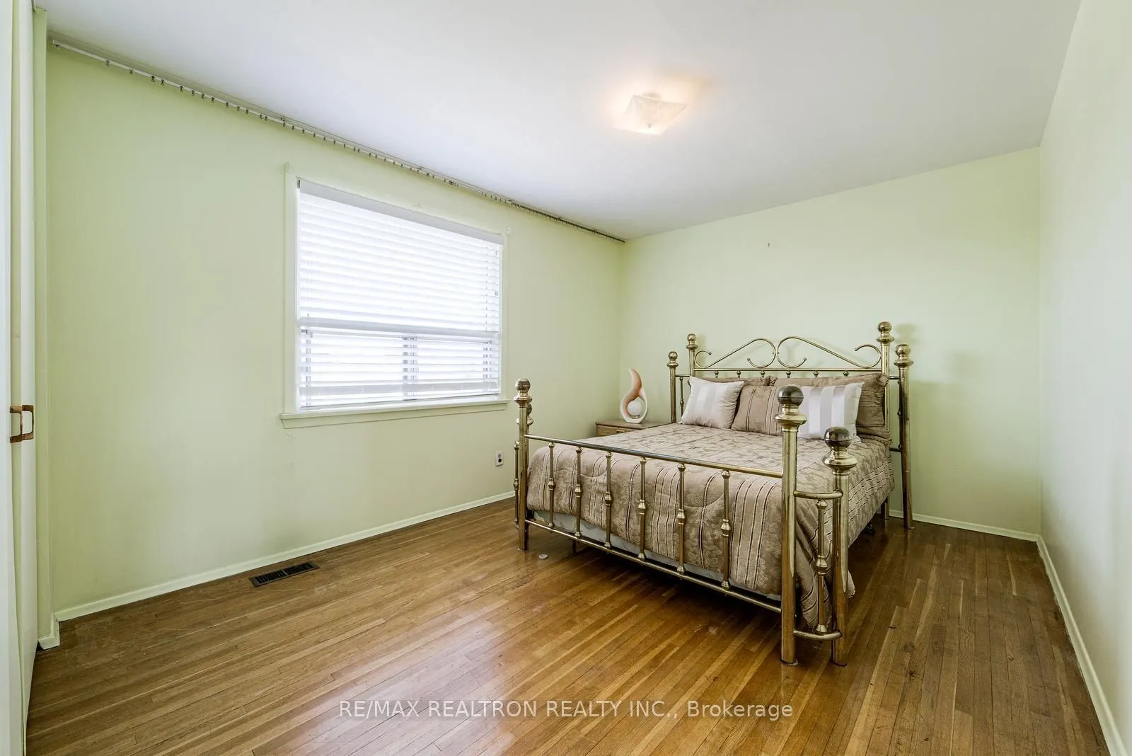 115 Hullmar Drive