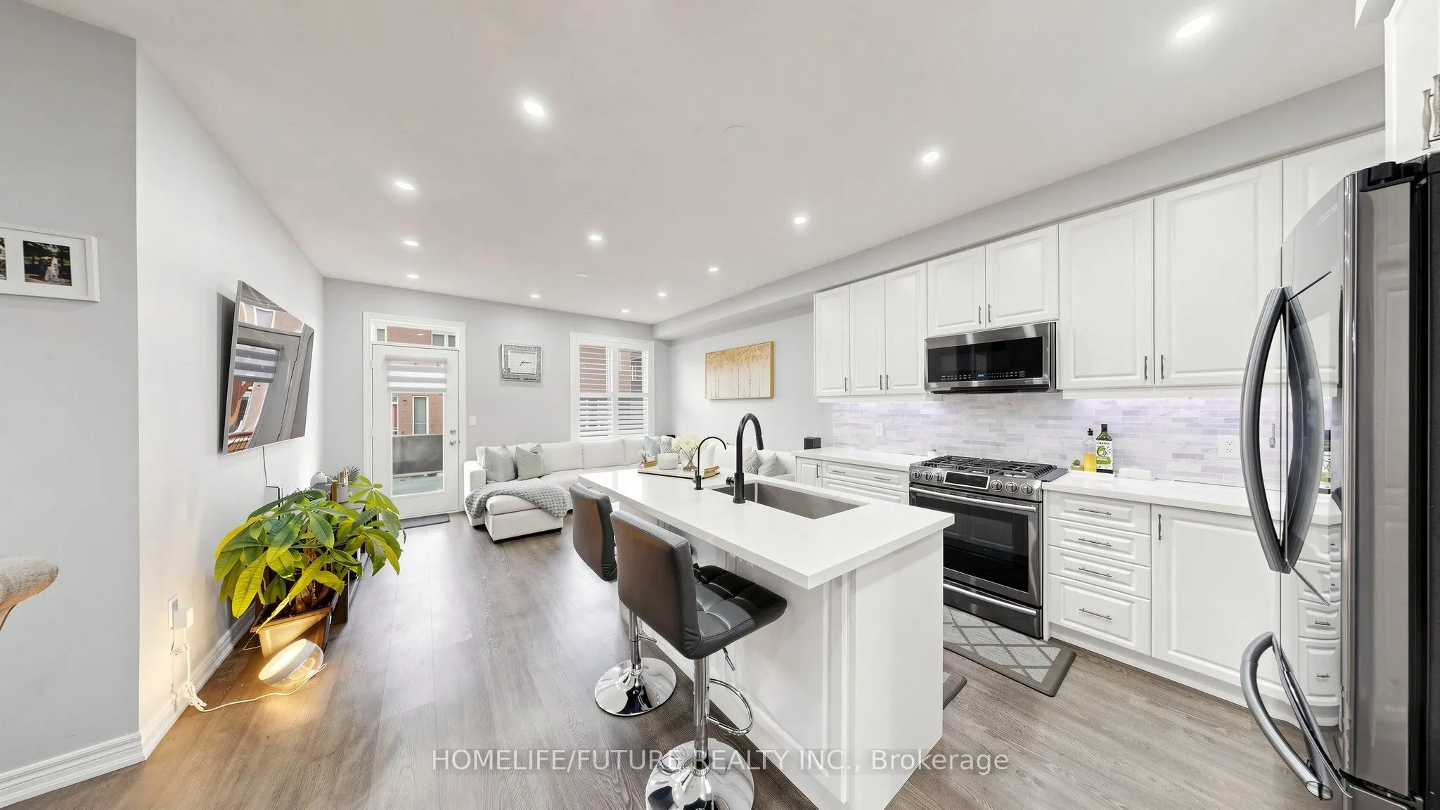101 Bronson Terrace