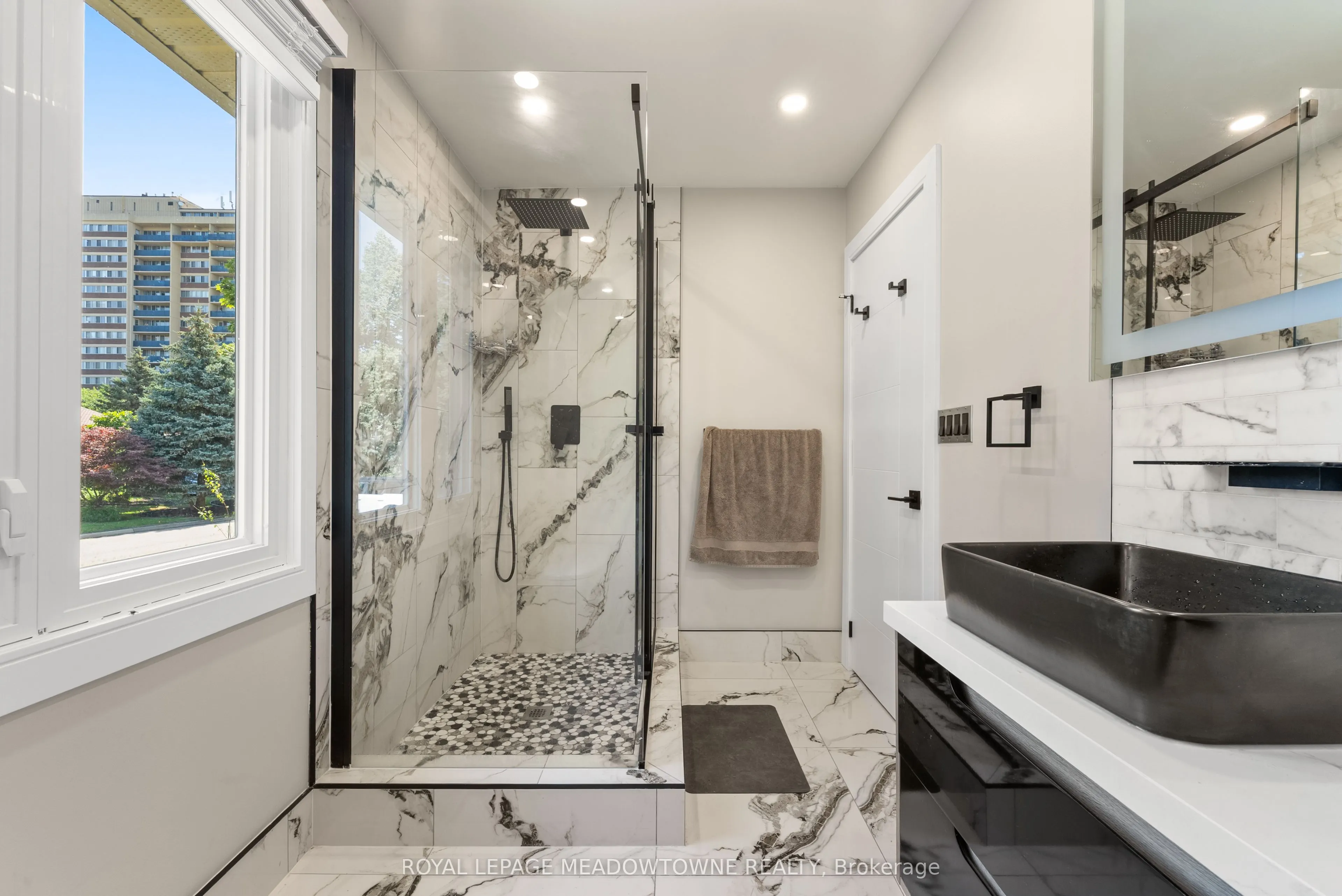 1268 Forest Hill