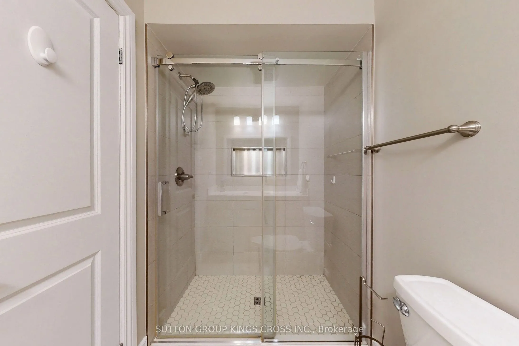 2575 Parmeer Drive #2