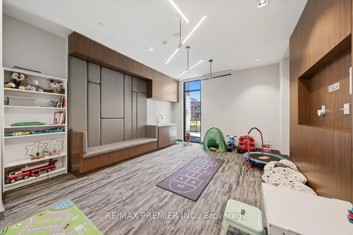 25 Neighbourhood Lane #515