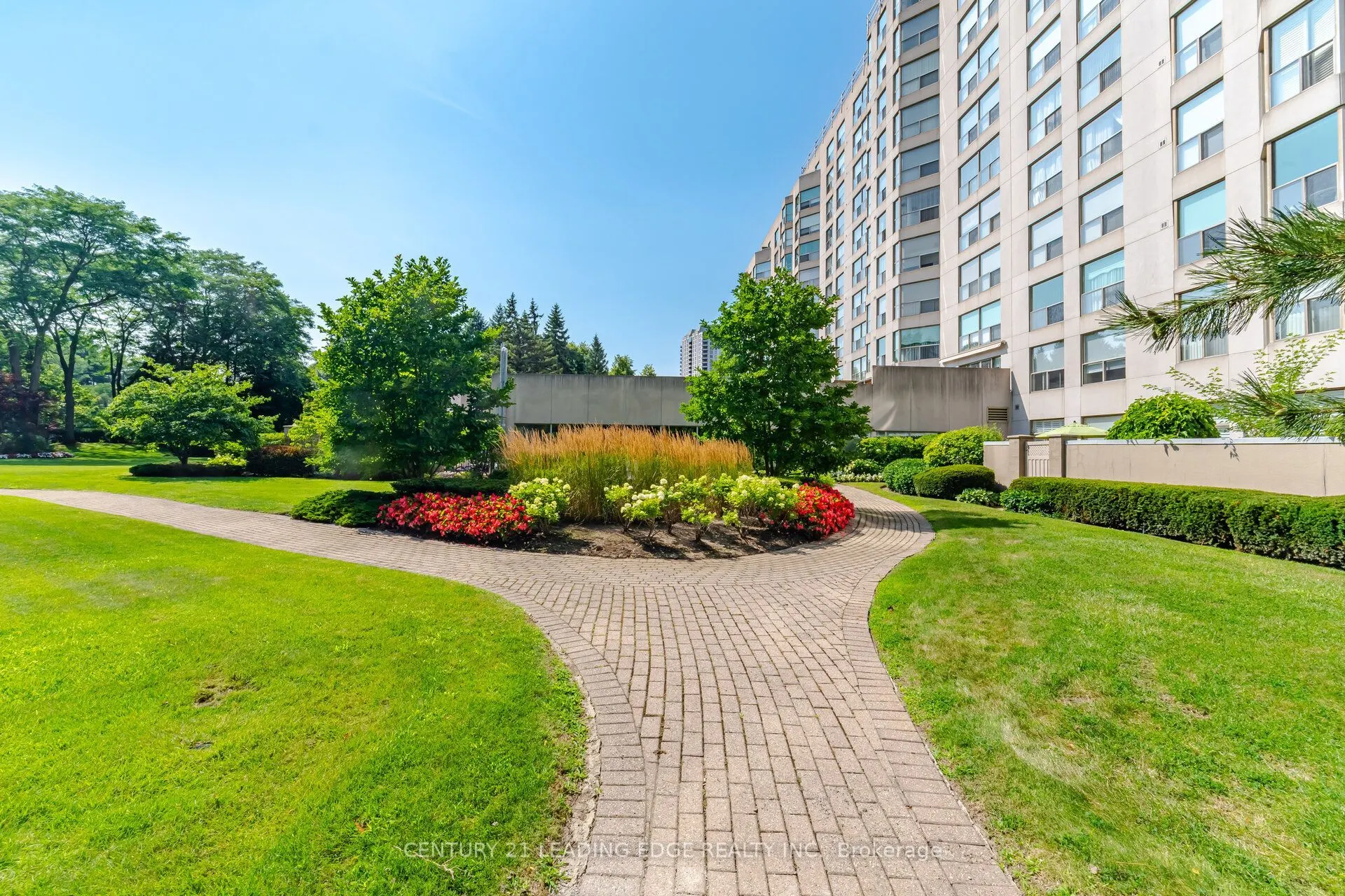 1700 The Collegeway Way #202