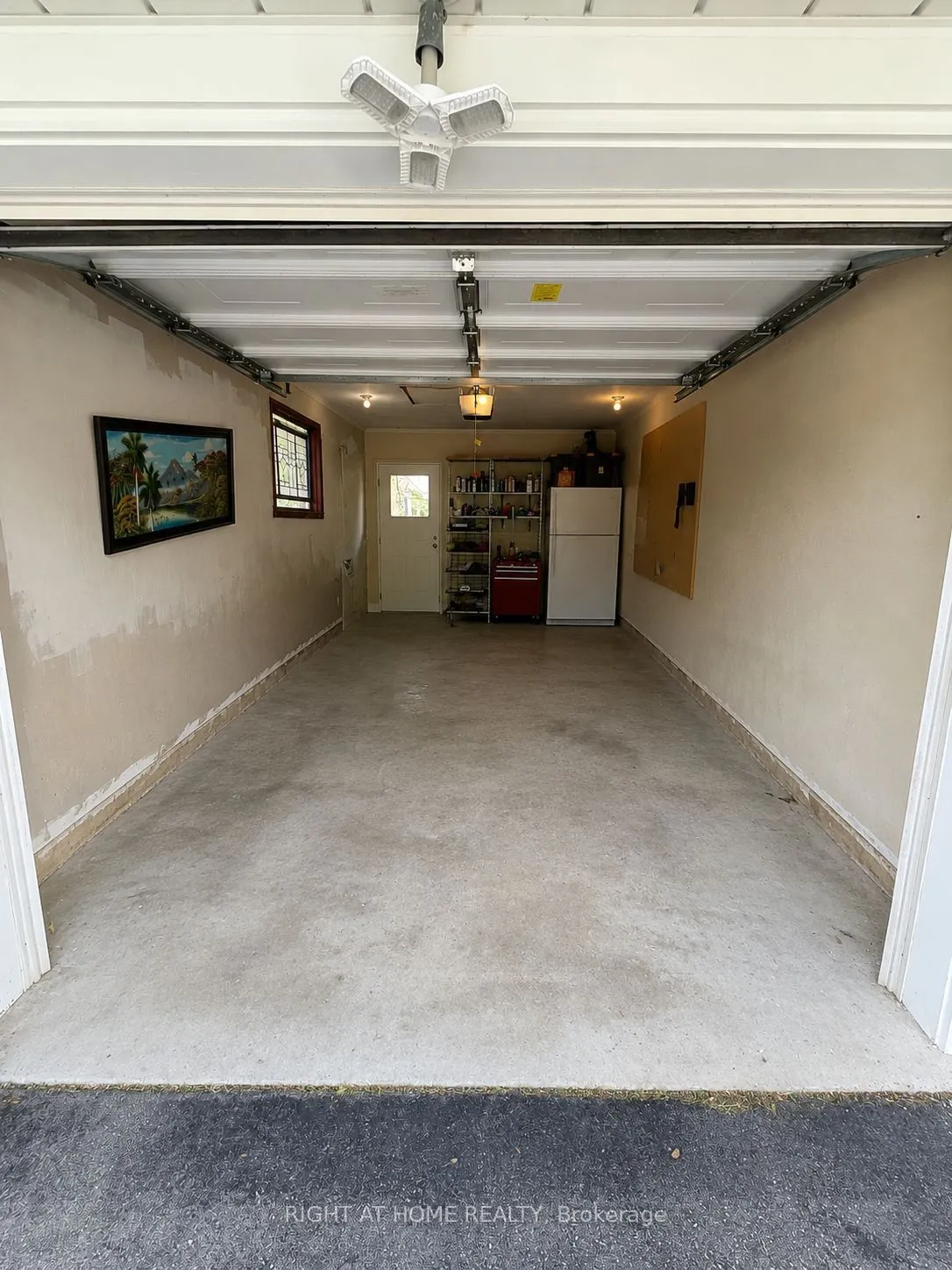 4440 Cosburn Crescent