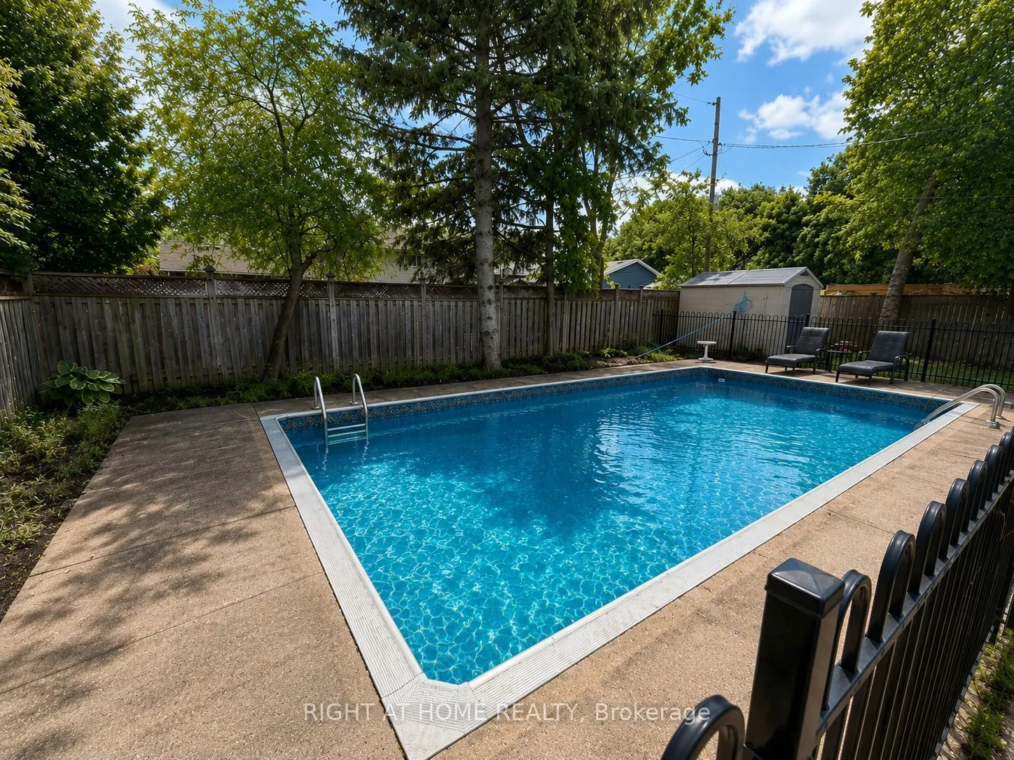 4440 Cosburn Crescent