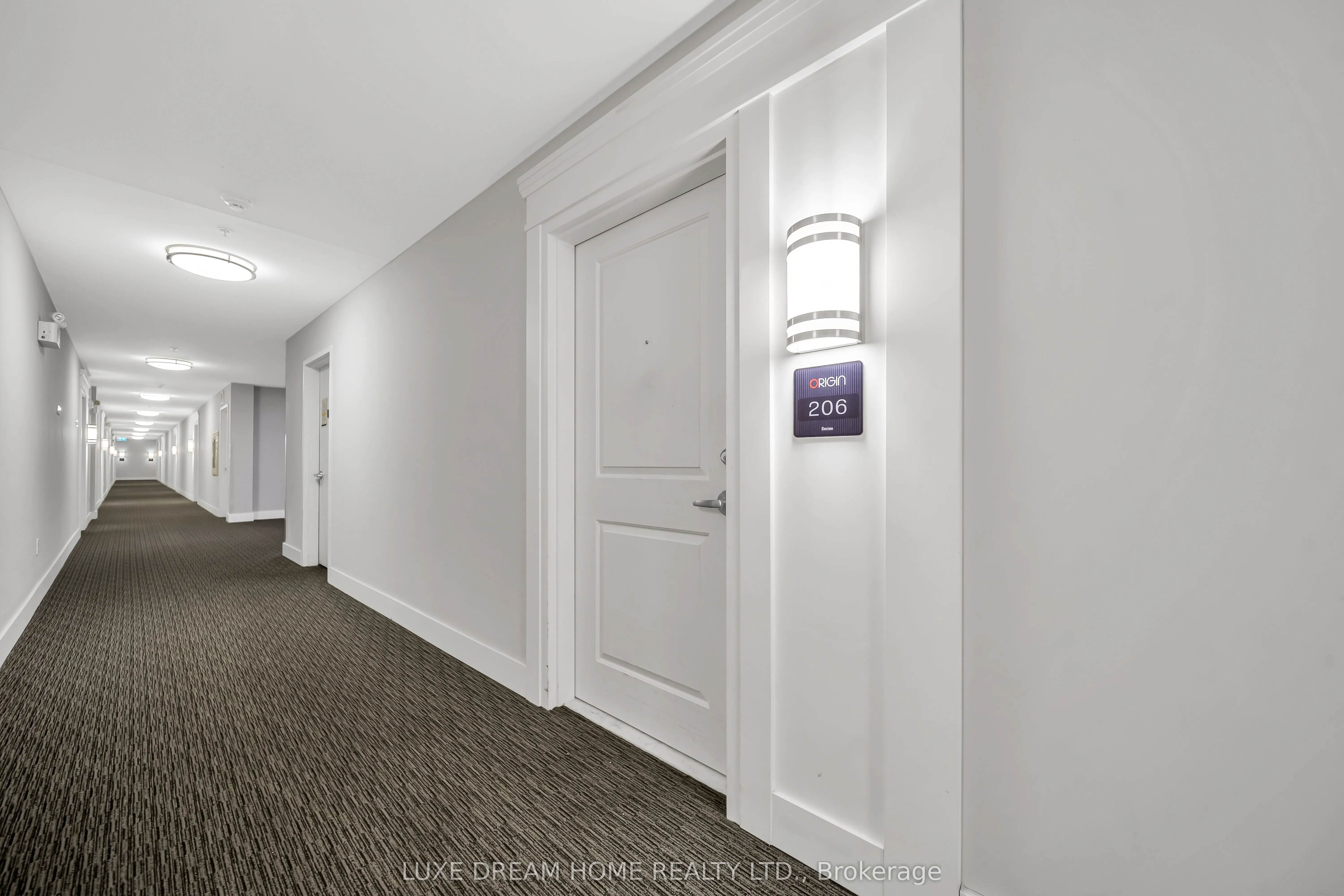 620 Sauve Street E #206