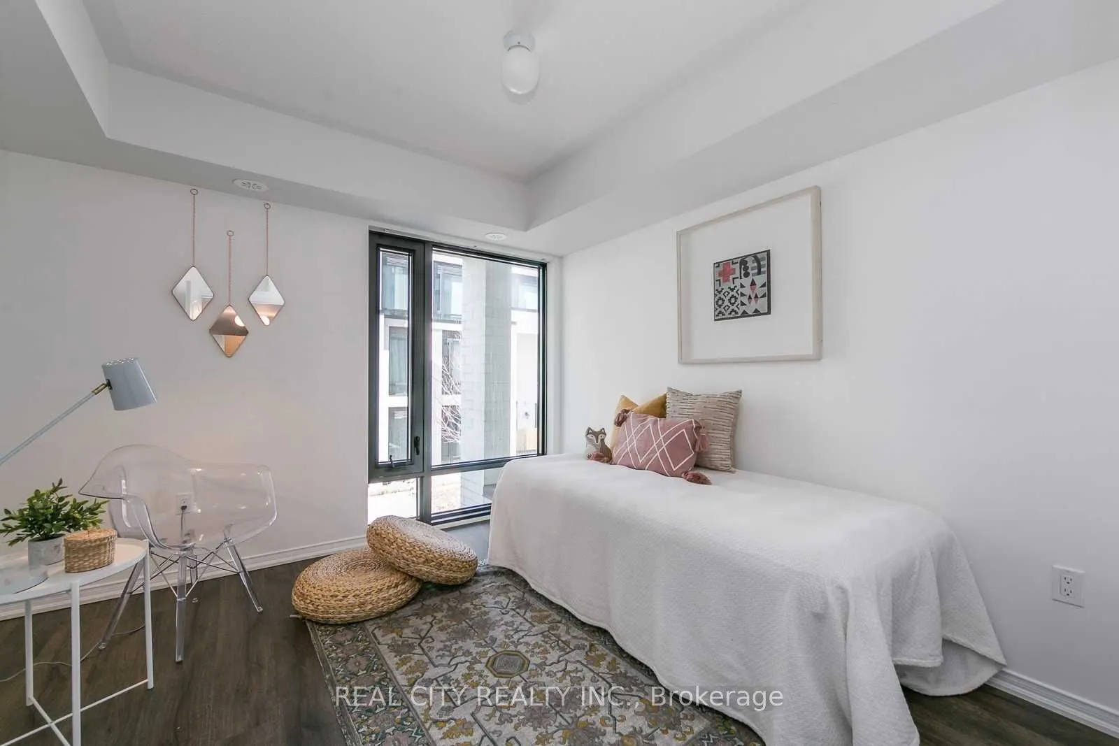 142 Widdicombe Hill Boulevard #510