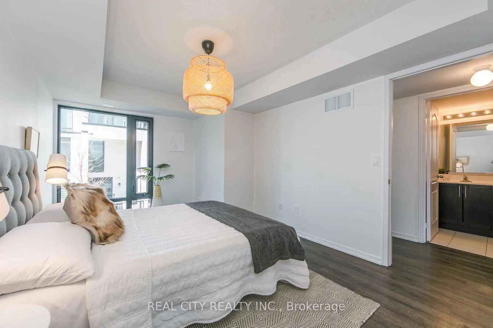 142 Widdicombe Hill Boulevard #510