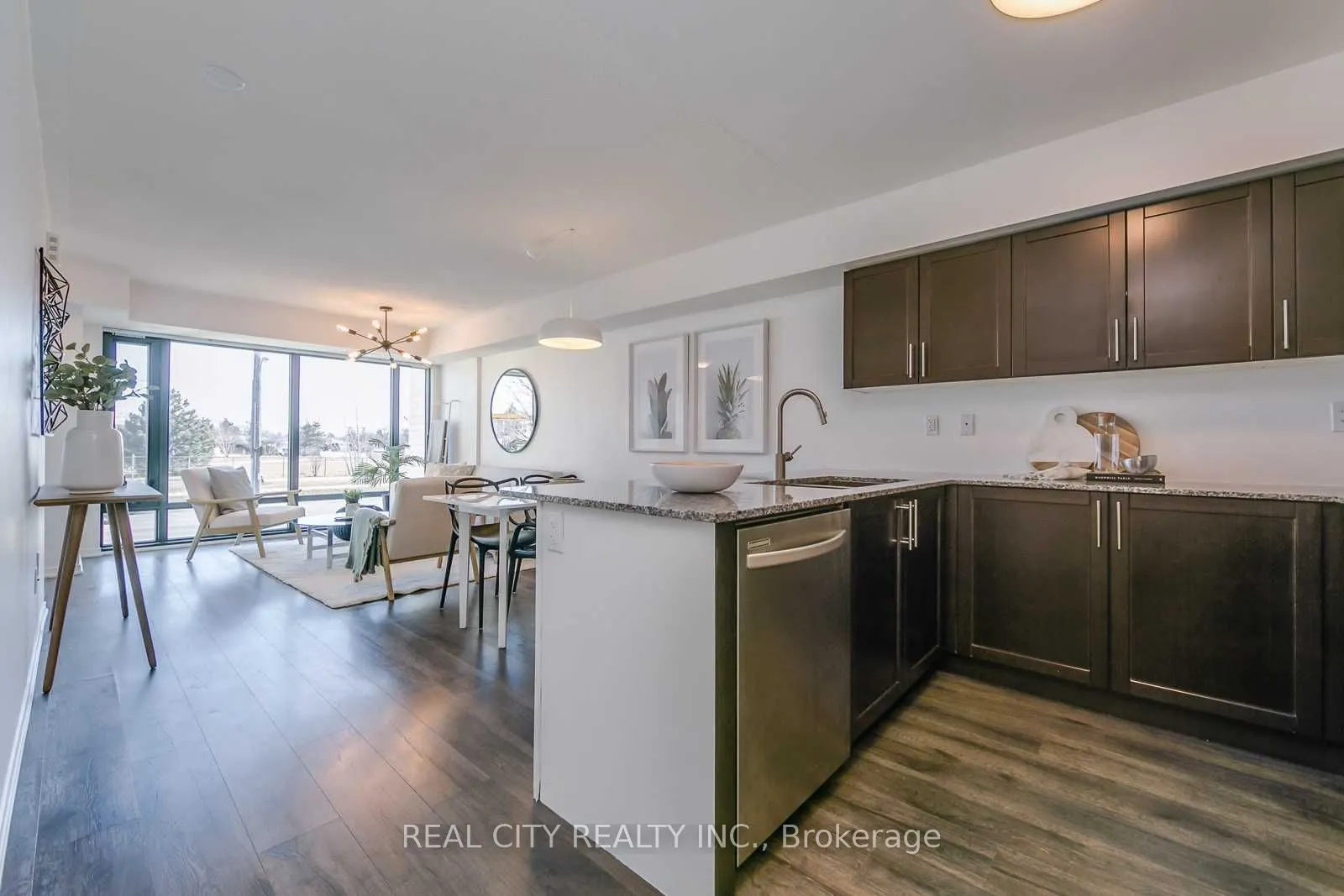 142 Widdicombe Hill Boulevard #510
